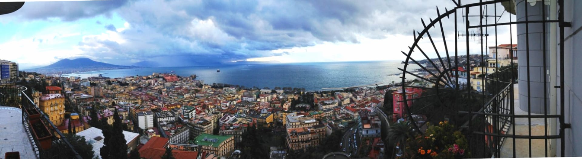 Naples at 1152 x 864 size wallpapers HD quality
