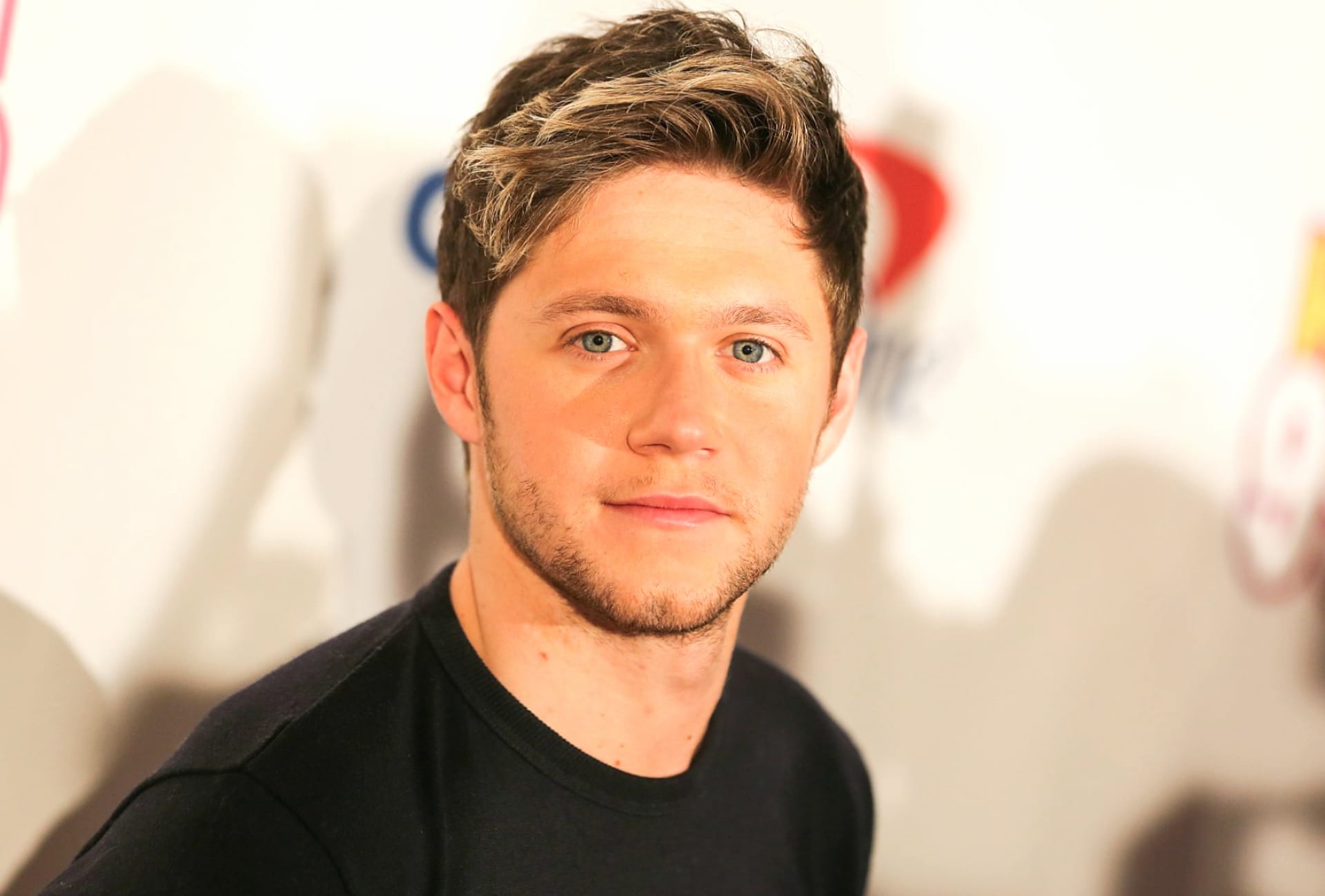Niall Horan at 320 x 480 iPhone size wallpapers HD quality