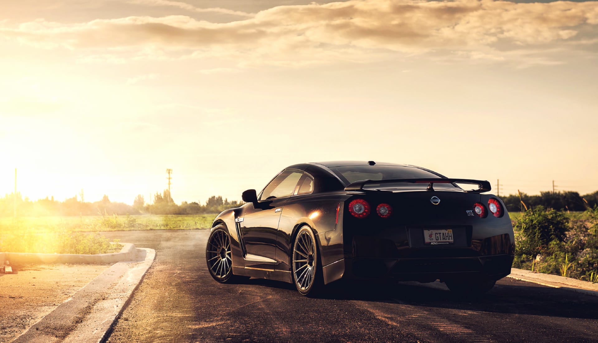 Nissan ADV 1 GTR at 1600 x 1200 size wallpapers HD quality