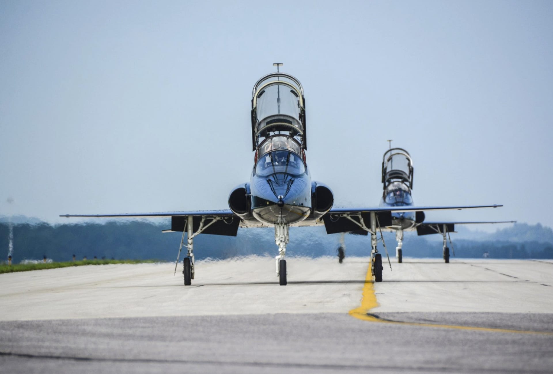 Northrop T-38 Talon at 750 x 1334 iPhone 6 size wallpapers HD quality