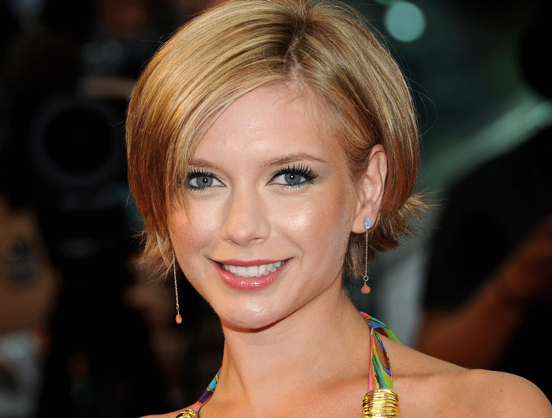 Rachel Riley at 640 x 960 iPhone 4 size wallpapers HD quality