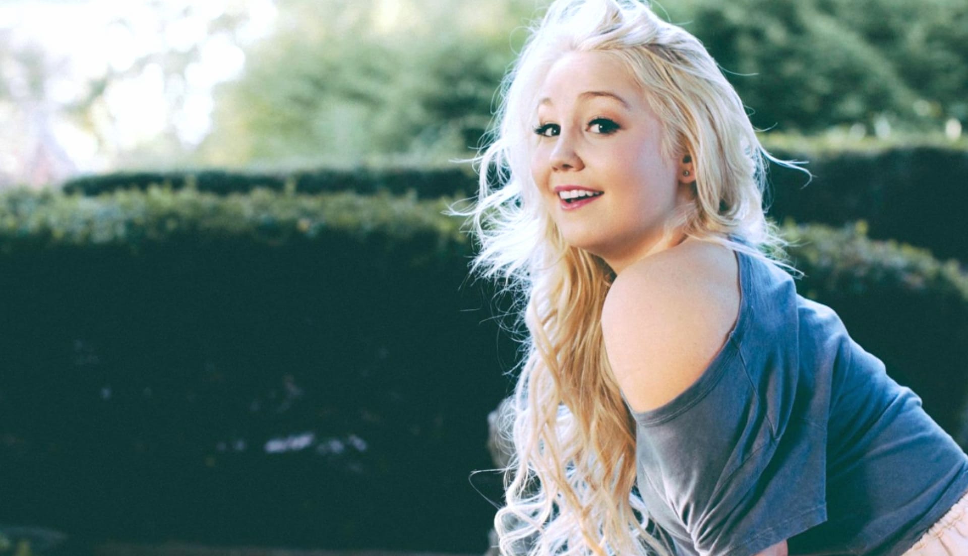RaeLynn at 1024 x 768 size wallpapers HD quality