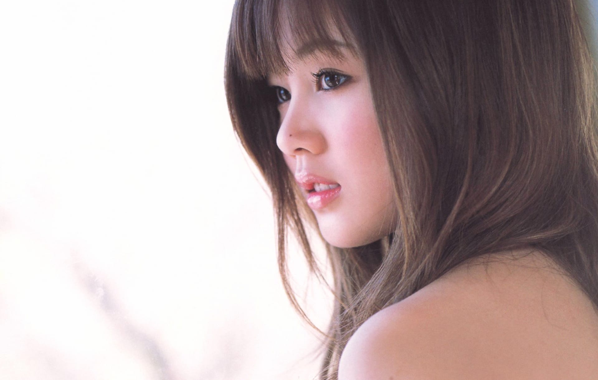Risa Niigaki at 750 x 1334 iPhone 6 size wallpapers HD quality