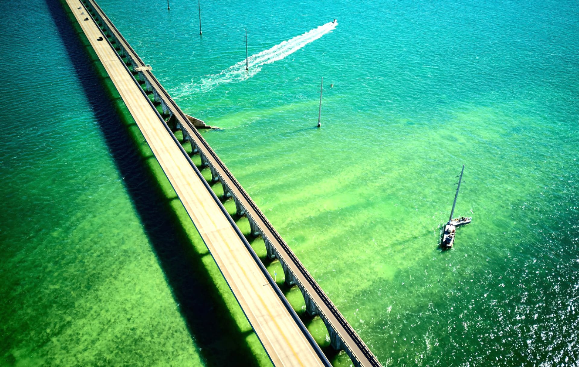 Seven Mile Bridge at 640 x 960 iPhone 4 size wallpapers HD quality