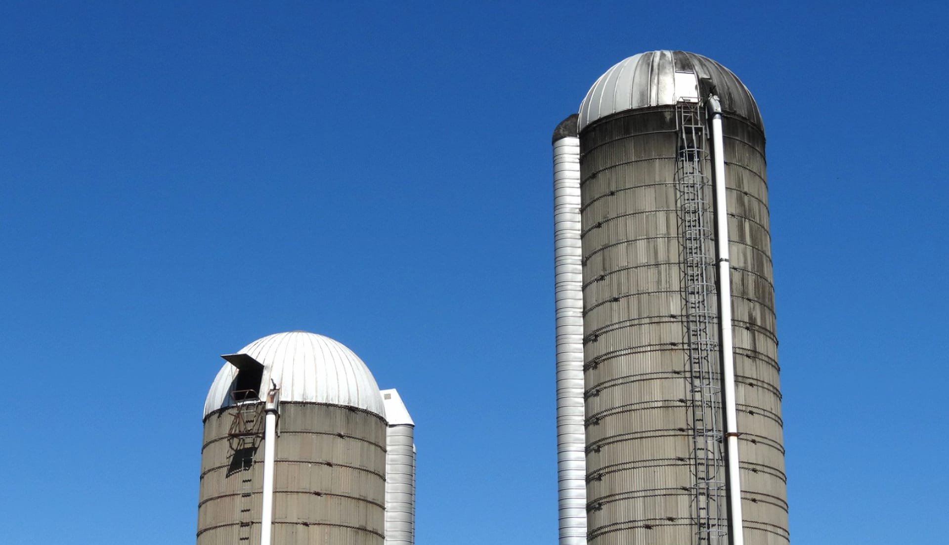 Silo at 640 x 1136 iPhone 5 size wallpapers HD quality