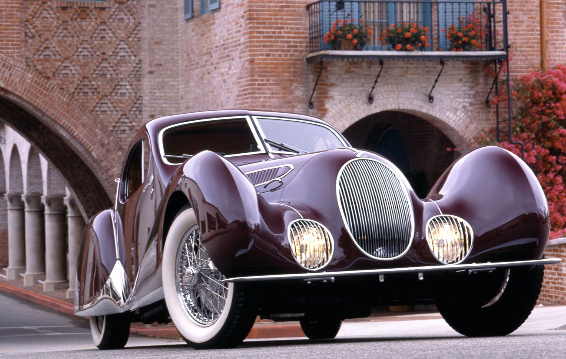 Talbot-Lago at 2048 x 2048 iPad size wallpapers HD quality
