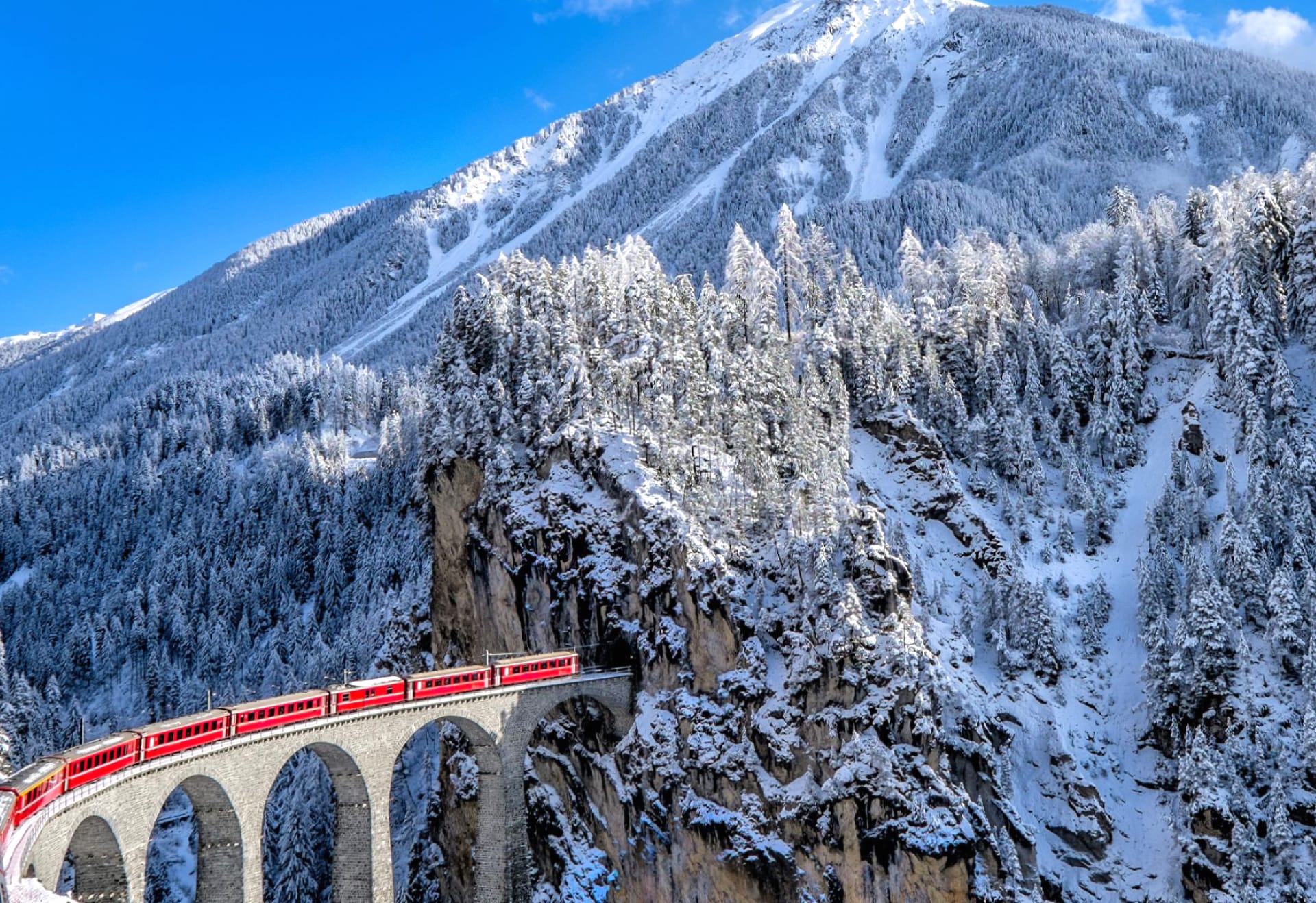 The Glacier Express at 640 x 960 iPhone 4 size wallpapers HD quality