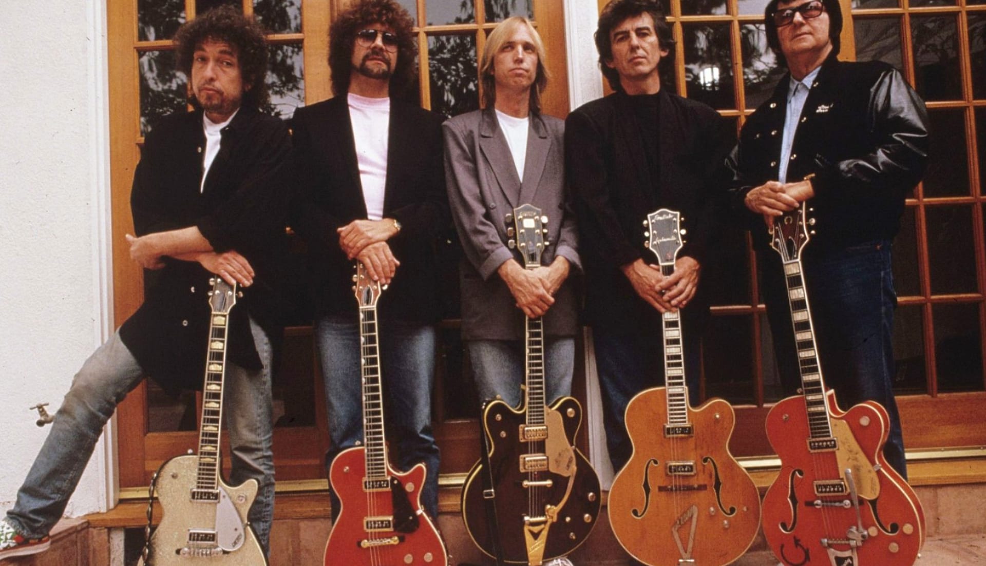 Traveling Wilburys at 640 x 960 iPhone 4 size wallpapers HD quality