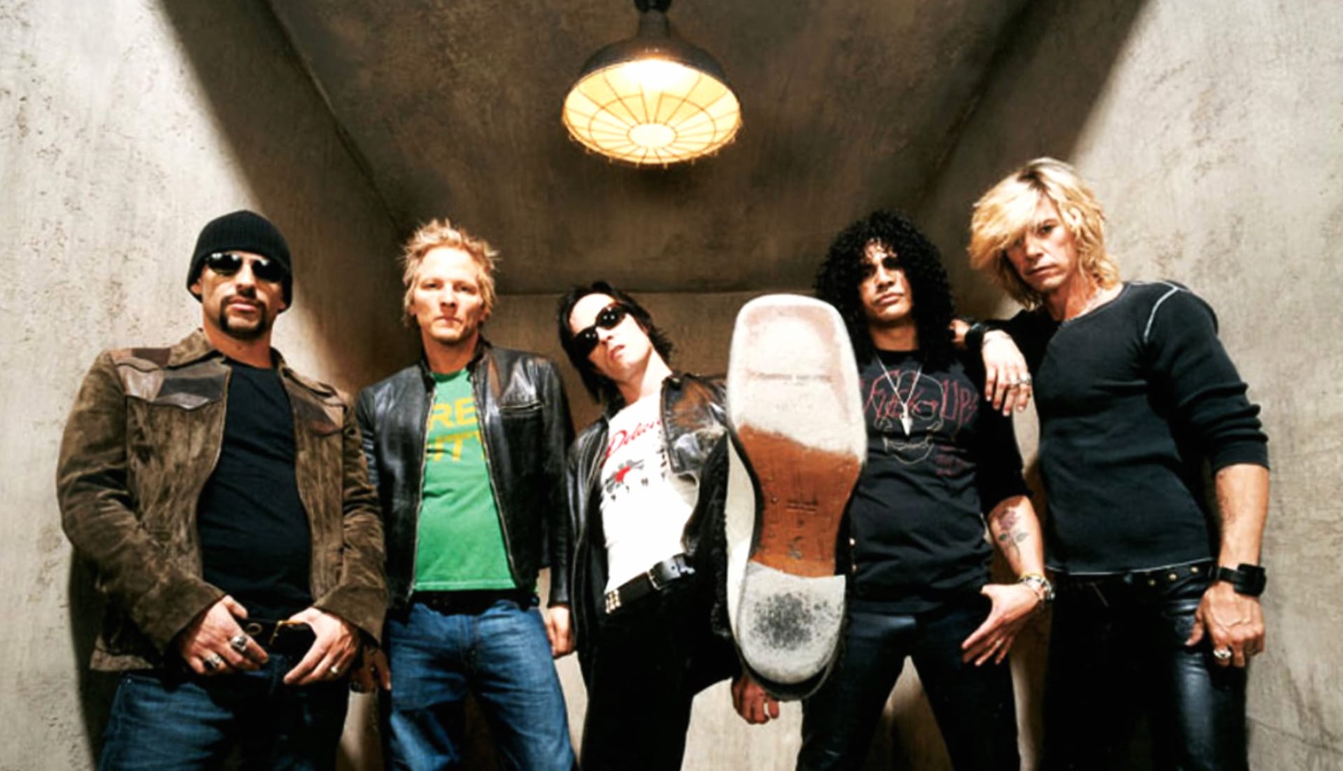 Velvet Revolver at 640 x 1136 iPhone 5 size wallpapers HD quality
