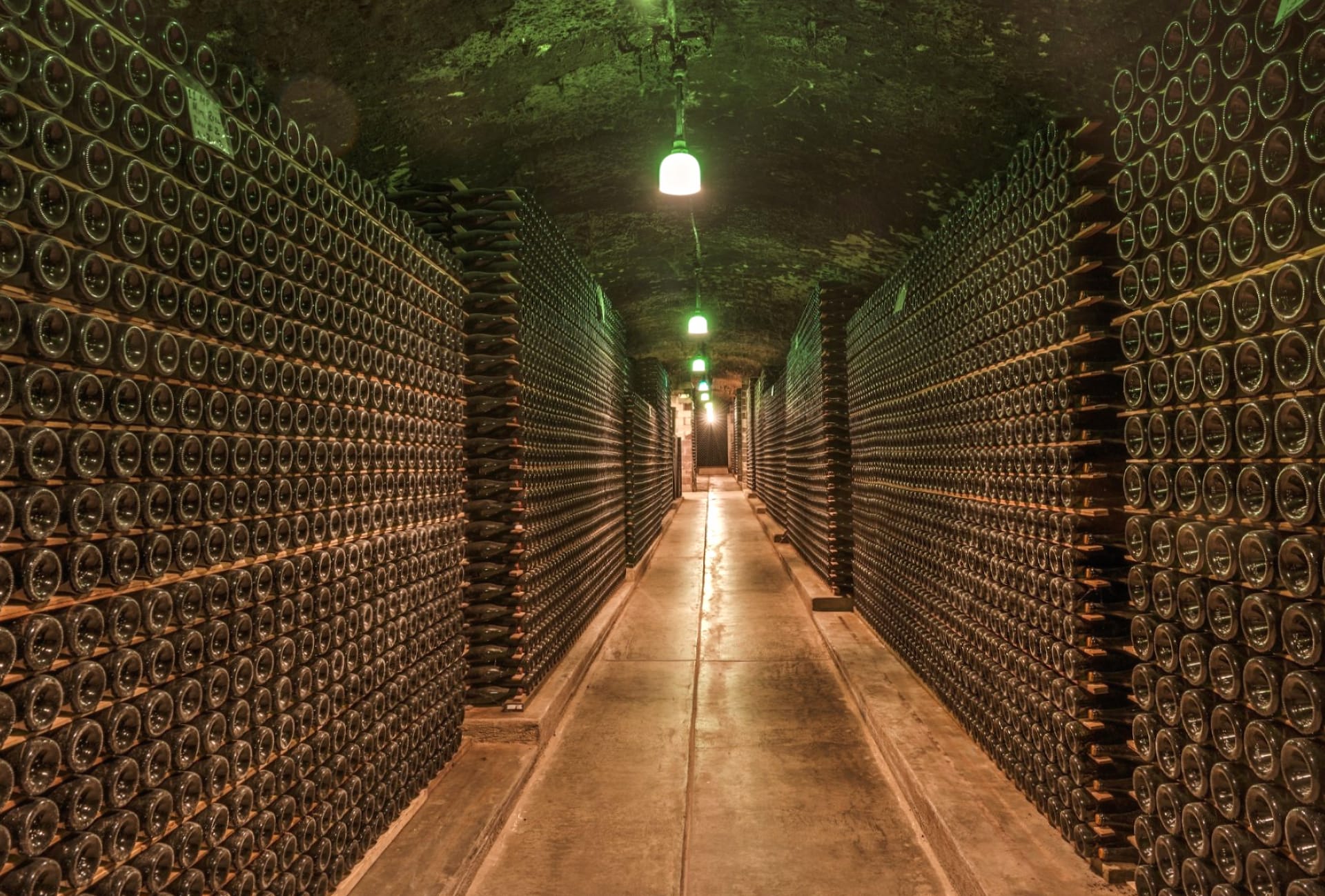 Wine Cellar at 1152 x 864 size wallpapers HD quality