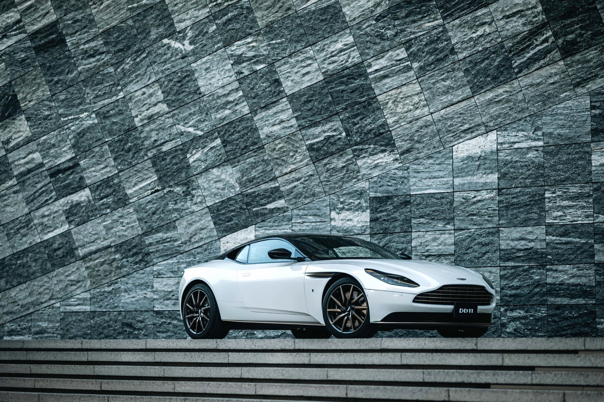 Aston Martin DB11 V8 at 640 x 960 iPhone 4 size wallpapers HD quality