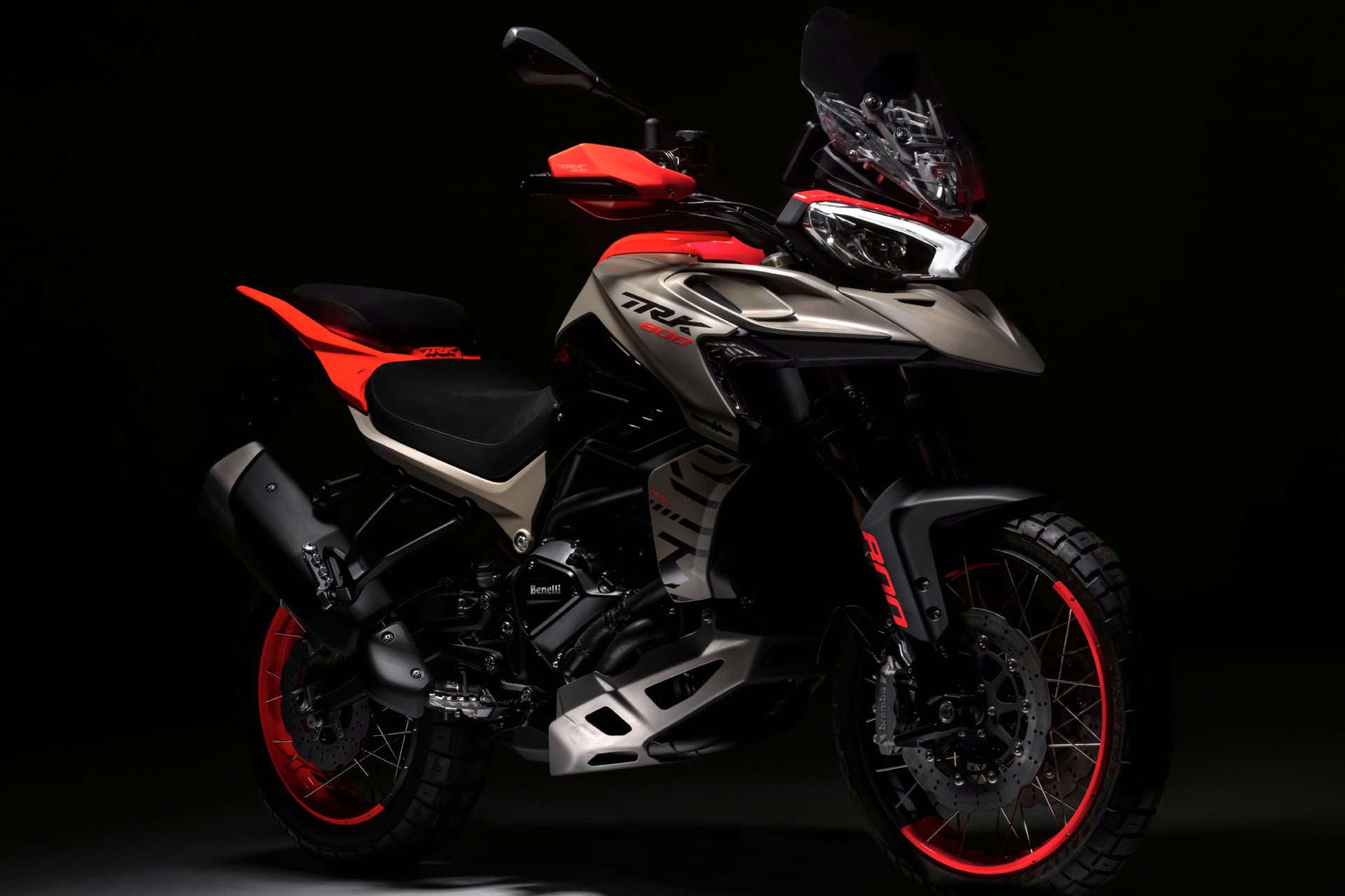 Benelli TRK 800 at 750 x 1334 iPhone 6 size wallpapers HD quality