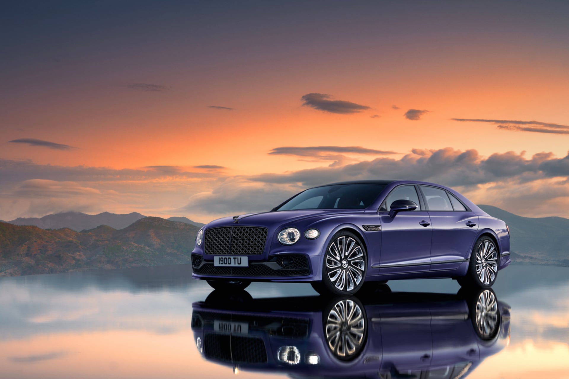 Bentley Flying Spur Mulliner Blackline at 1024 x 1024 iPad size wallpapers HD quality