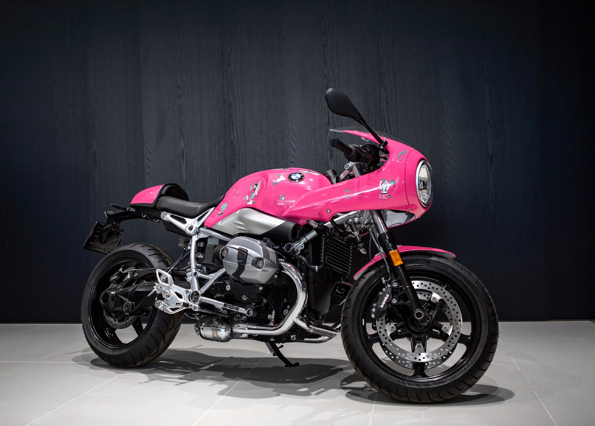 BMW R nineT Racer voor Think Pink wallpapers HD quality