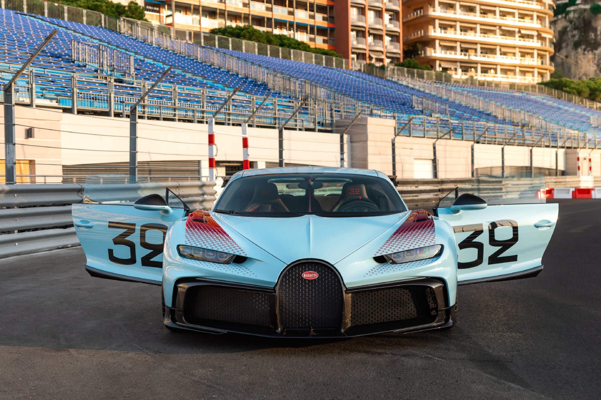 Bugatti Chiron Pur Sport Grand Prix at 1024 x 1024 iPad size wallpapers HD quality