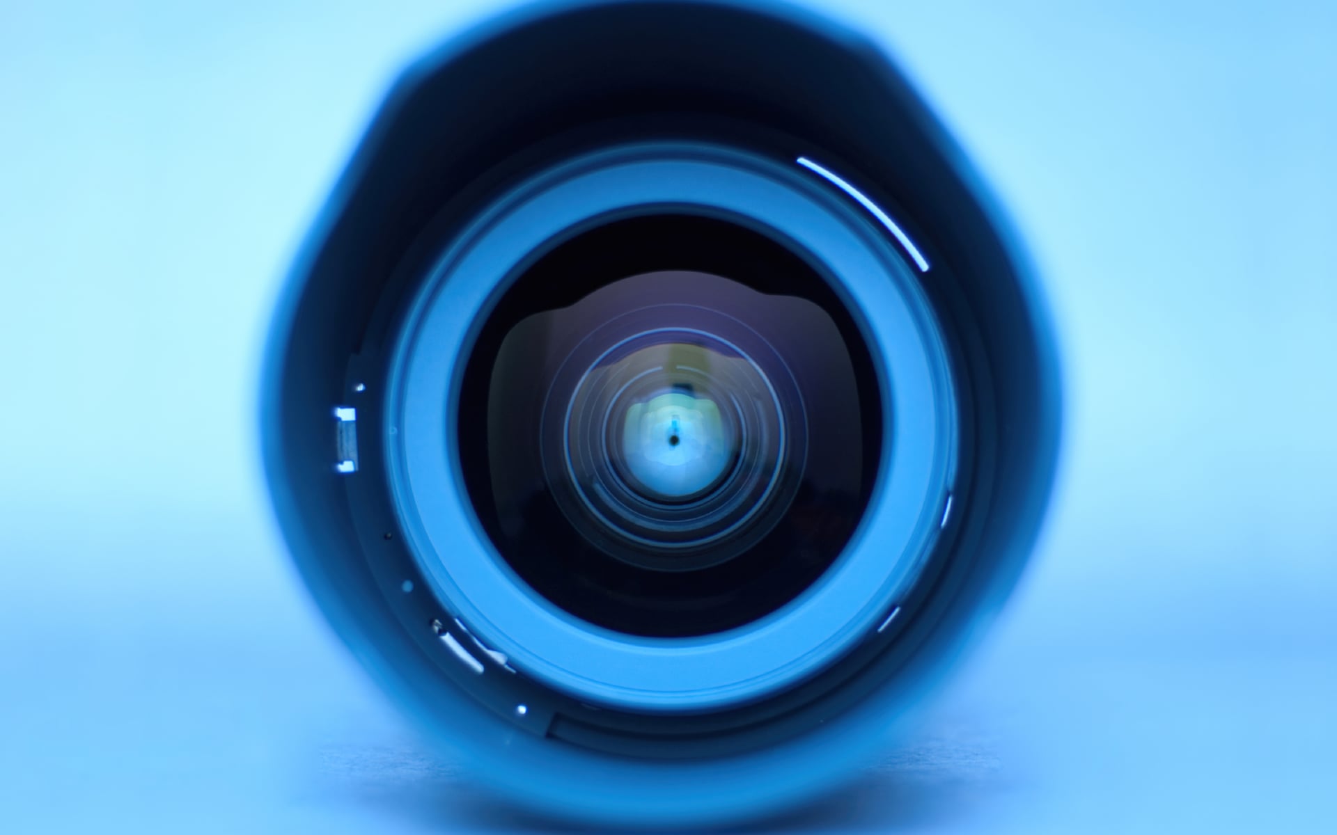 Camera Lens at 320 x 480 iPhone size wallpapers HD quality