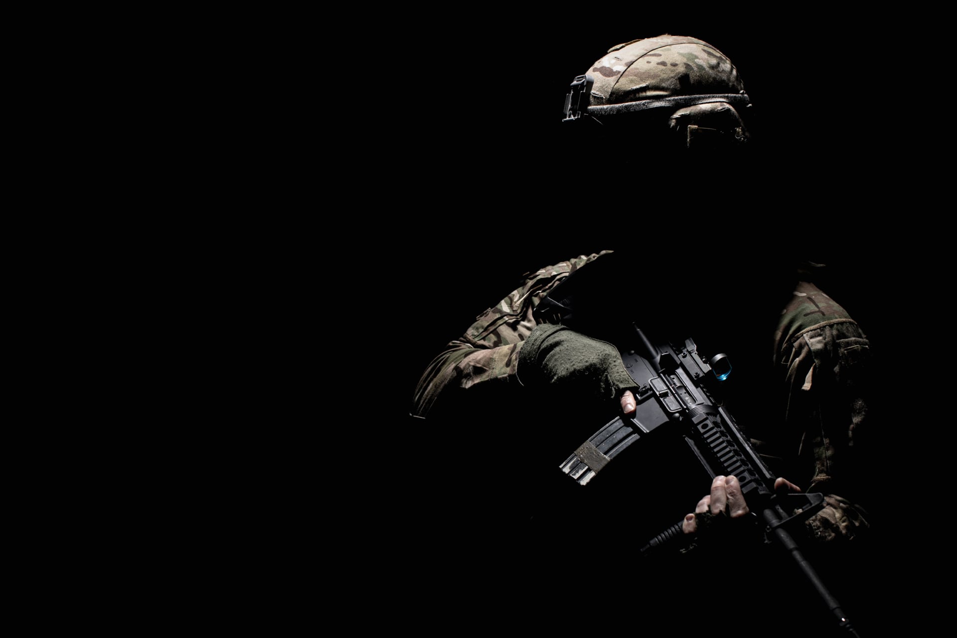 Digital Art Soldier at 1600 x 1200 size wallpapers HD quality