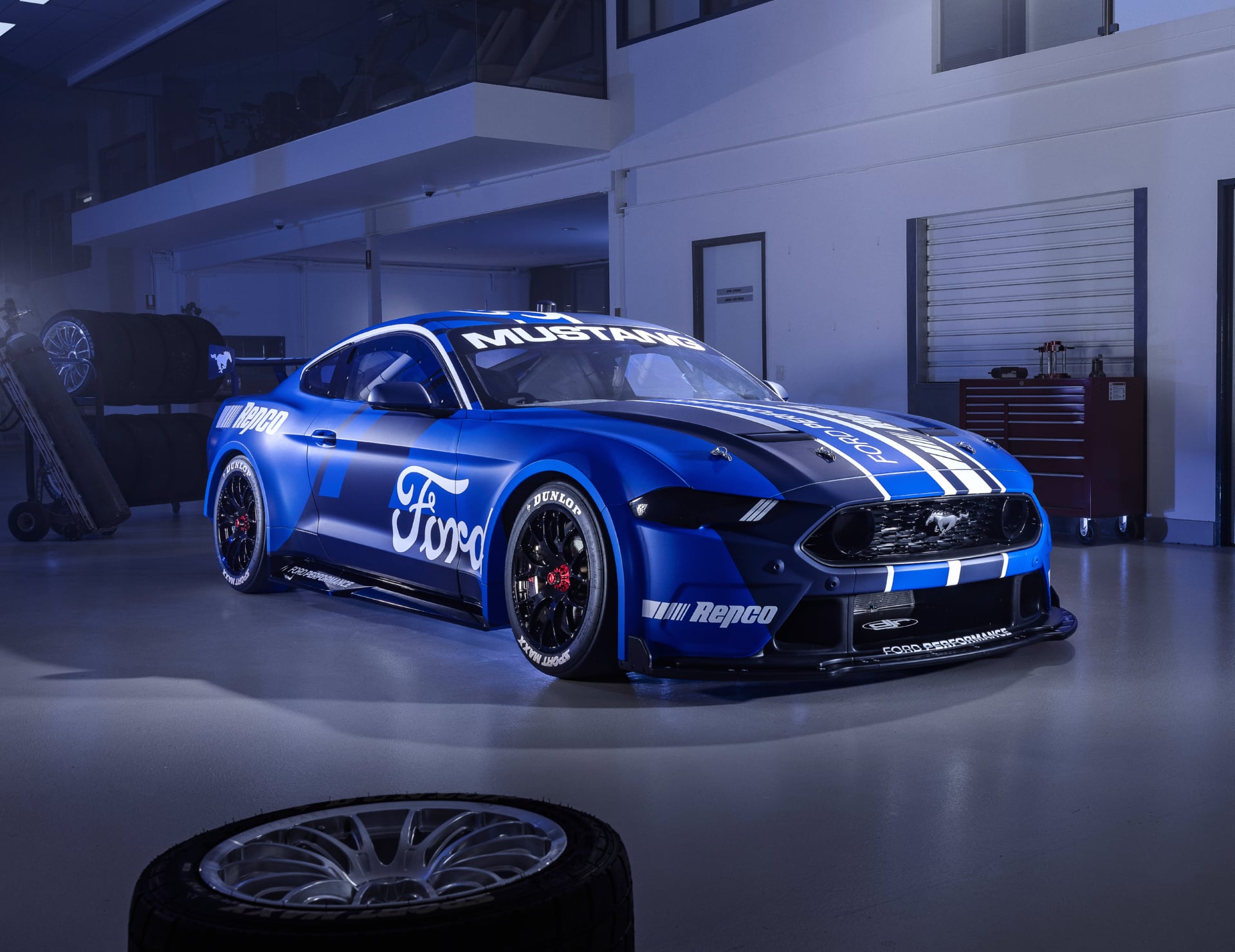 Ford Mustang GT Supercar at 1024 x 1024 iPad size wallpapers HD quality