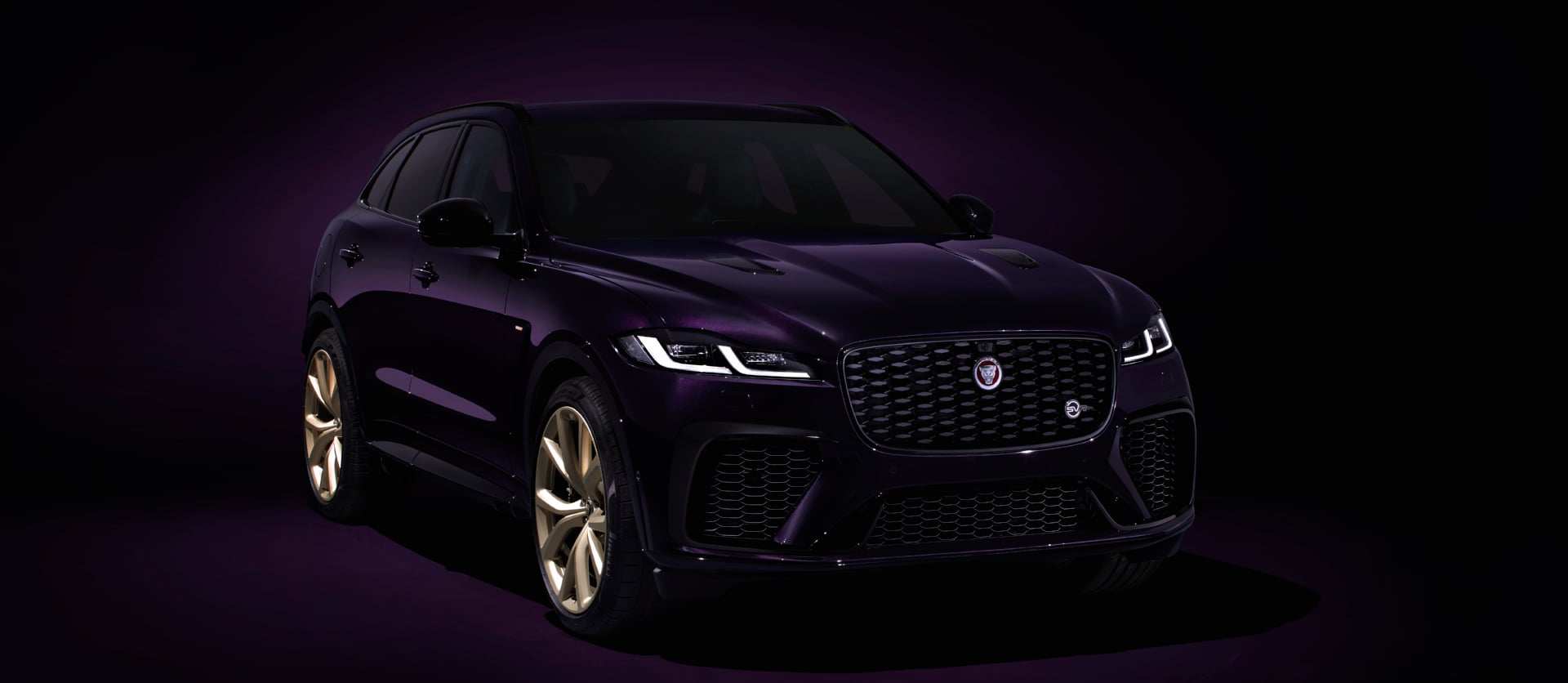 Jaguar F-Pace SVR Edition 1988 at 1600 x 1200 size wallpapers HD quality