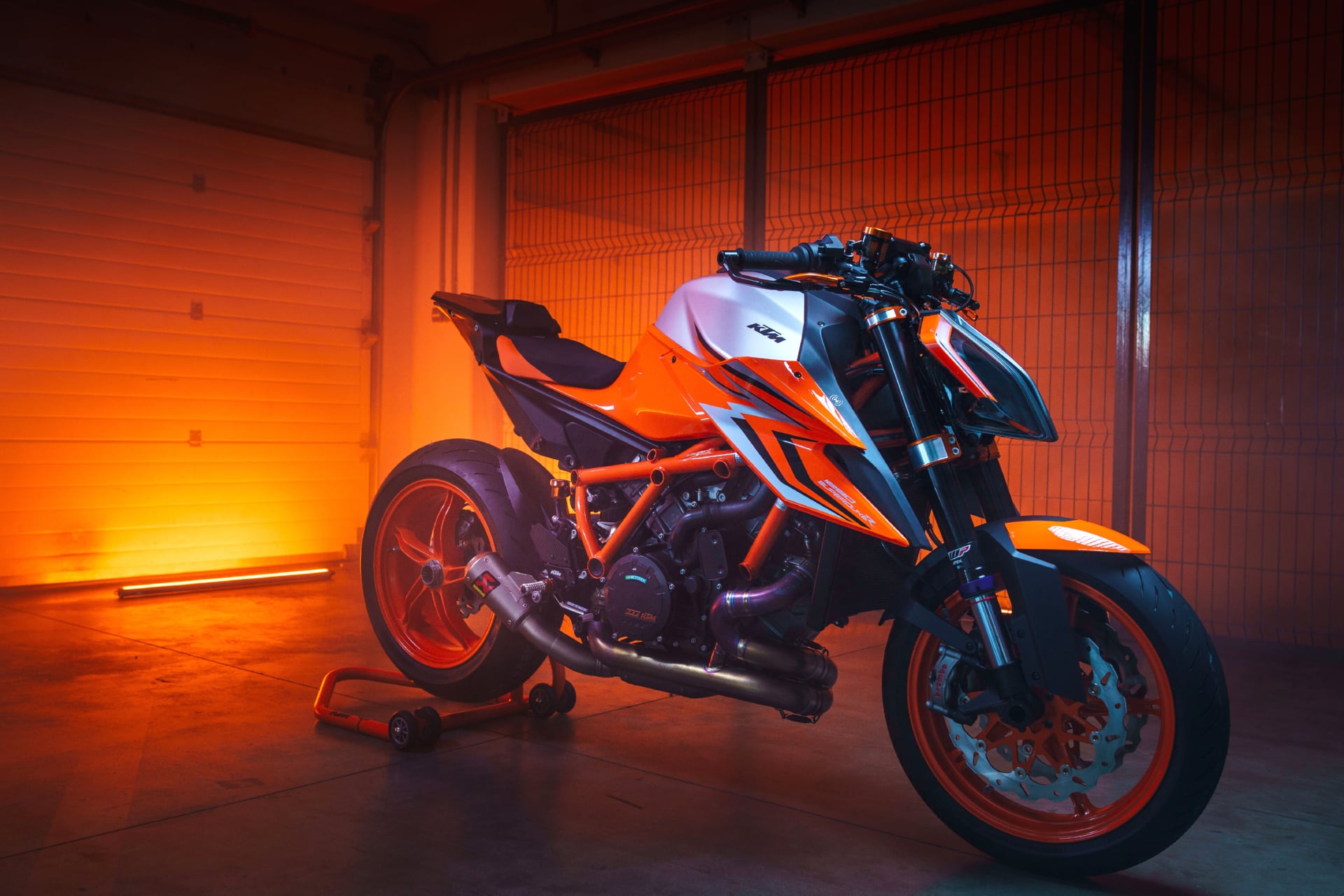 KTM 1290 Super Duke R EVO at 750 x 1334 iPhone 6 size wallpapers HD quality