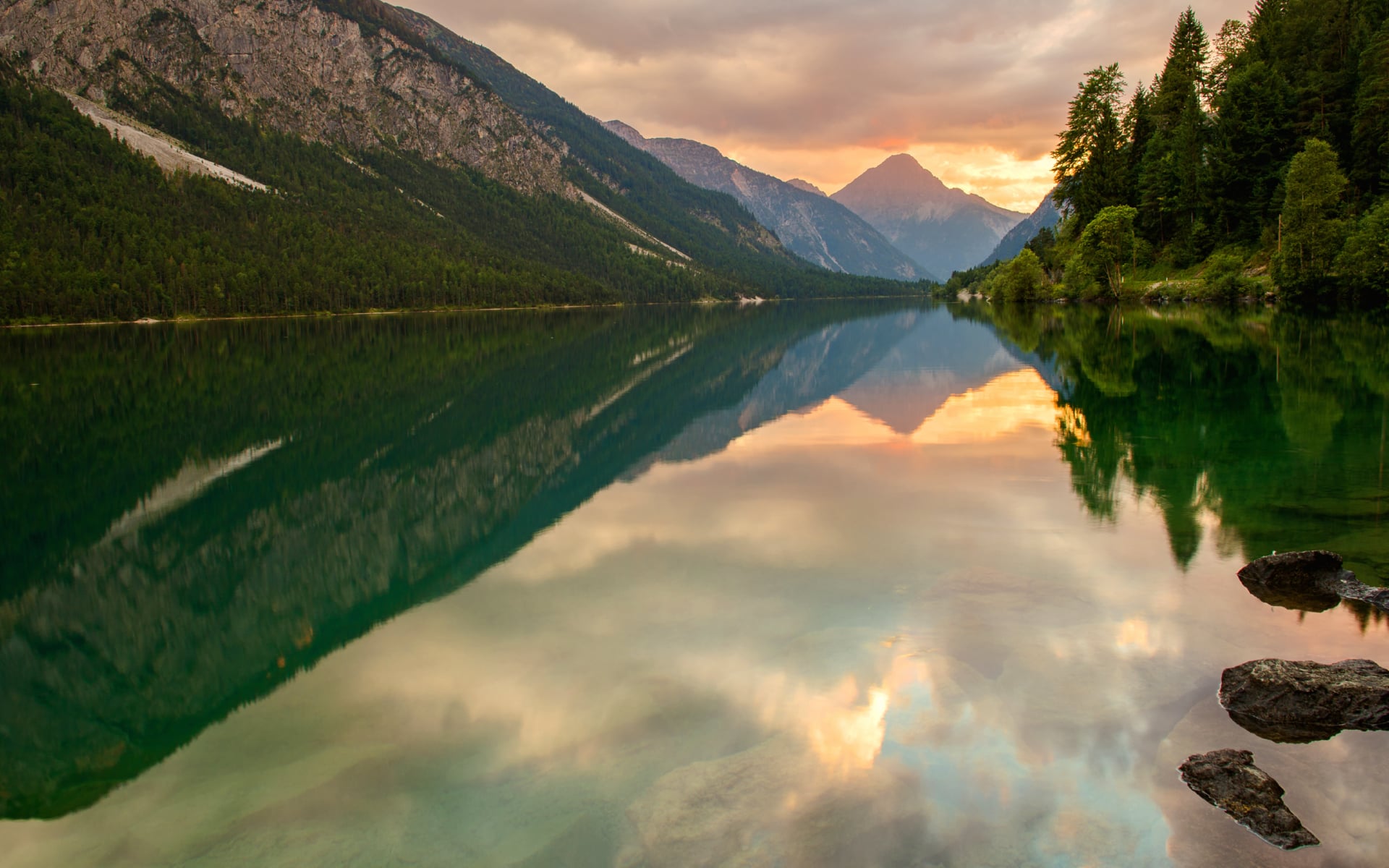 Lake Plansee at 640 x 1136 iPhone 5 size wallpapers HD quality