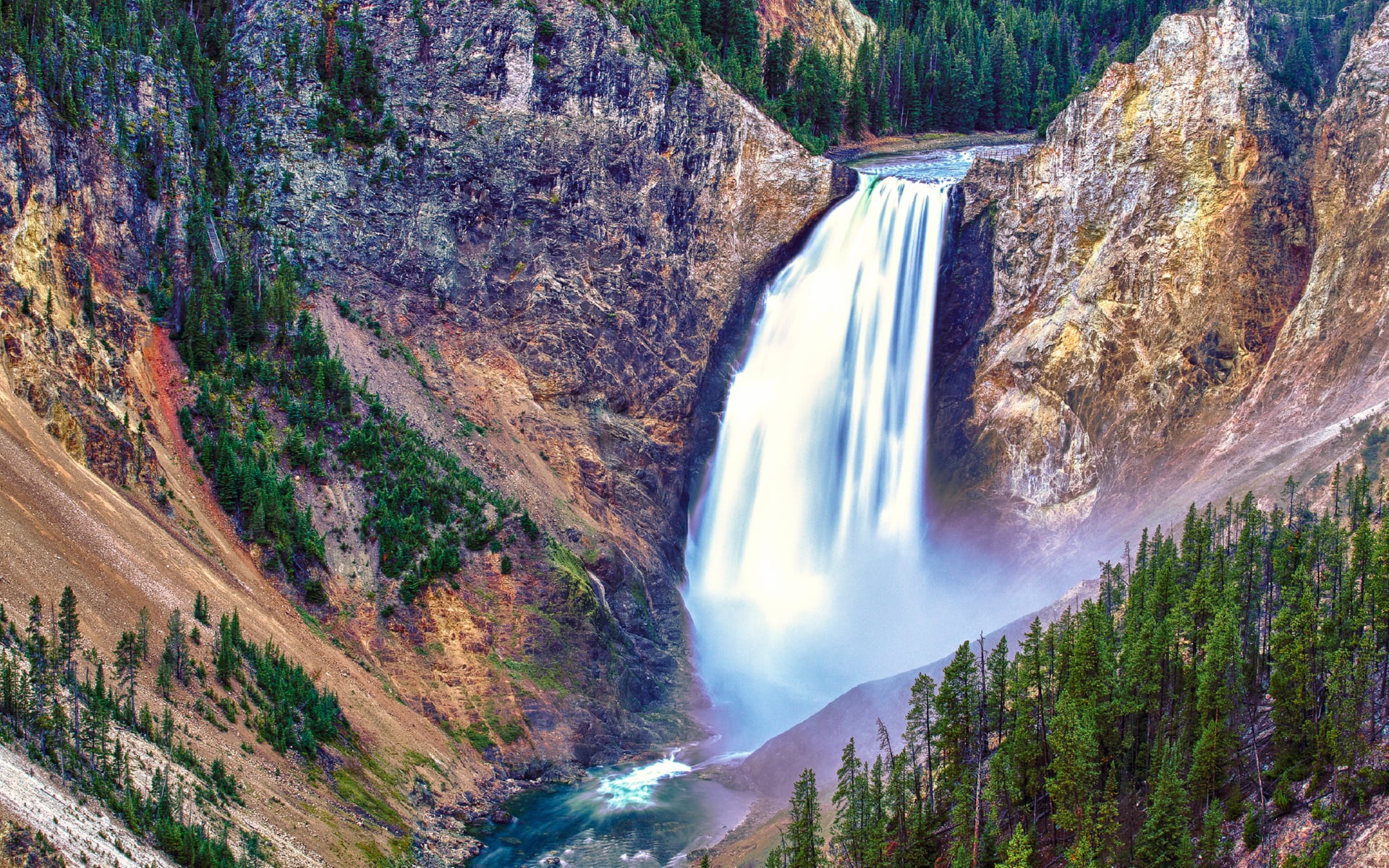 Lower Falls at 1024 x 1024 iPad size wallpapers HD quality