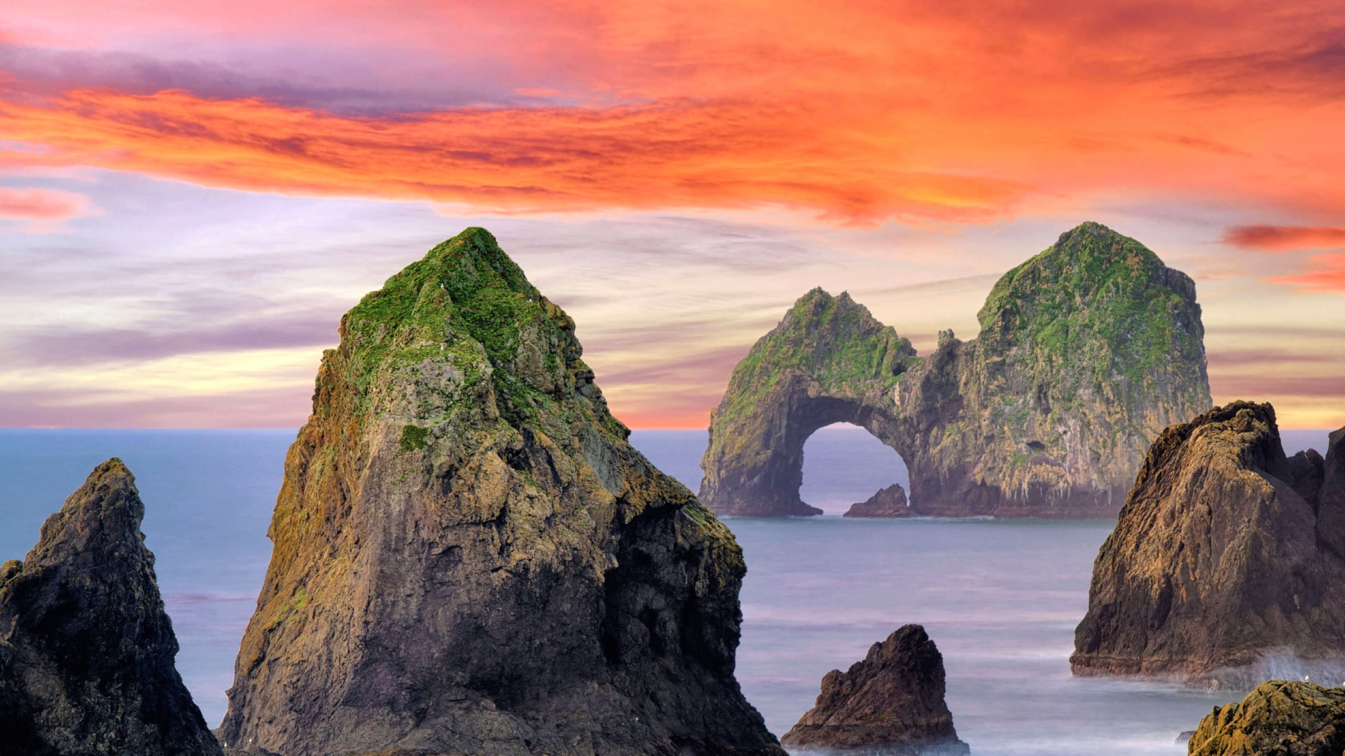 Mack Arch Rock at 1280 x 960 size wallpapers HD quality