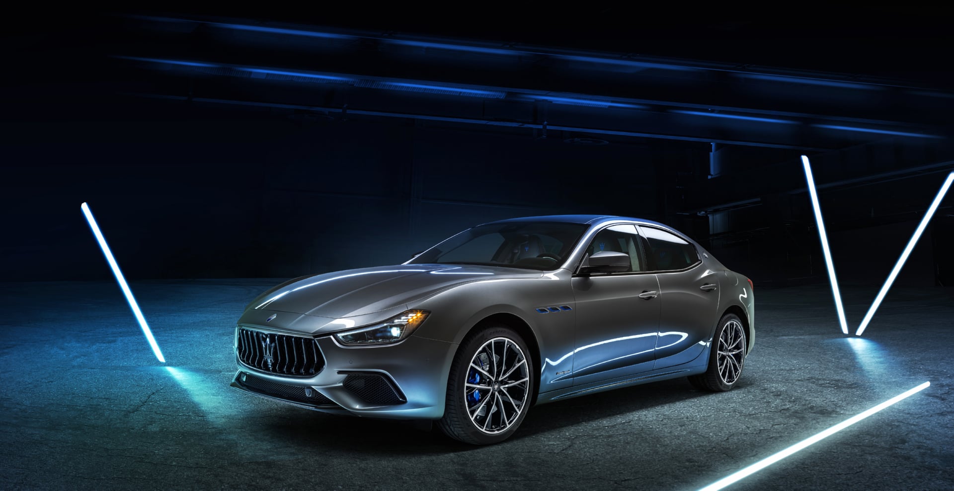 Maserati Ghibli GranSport Hybrid at 320 x 480 iPhone size wallpapers HD quality