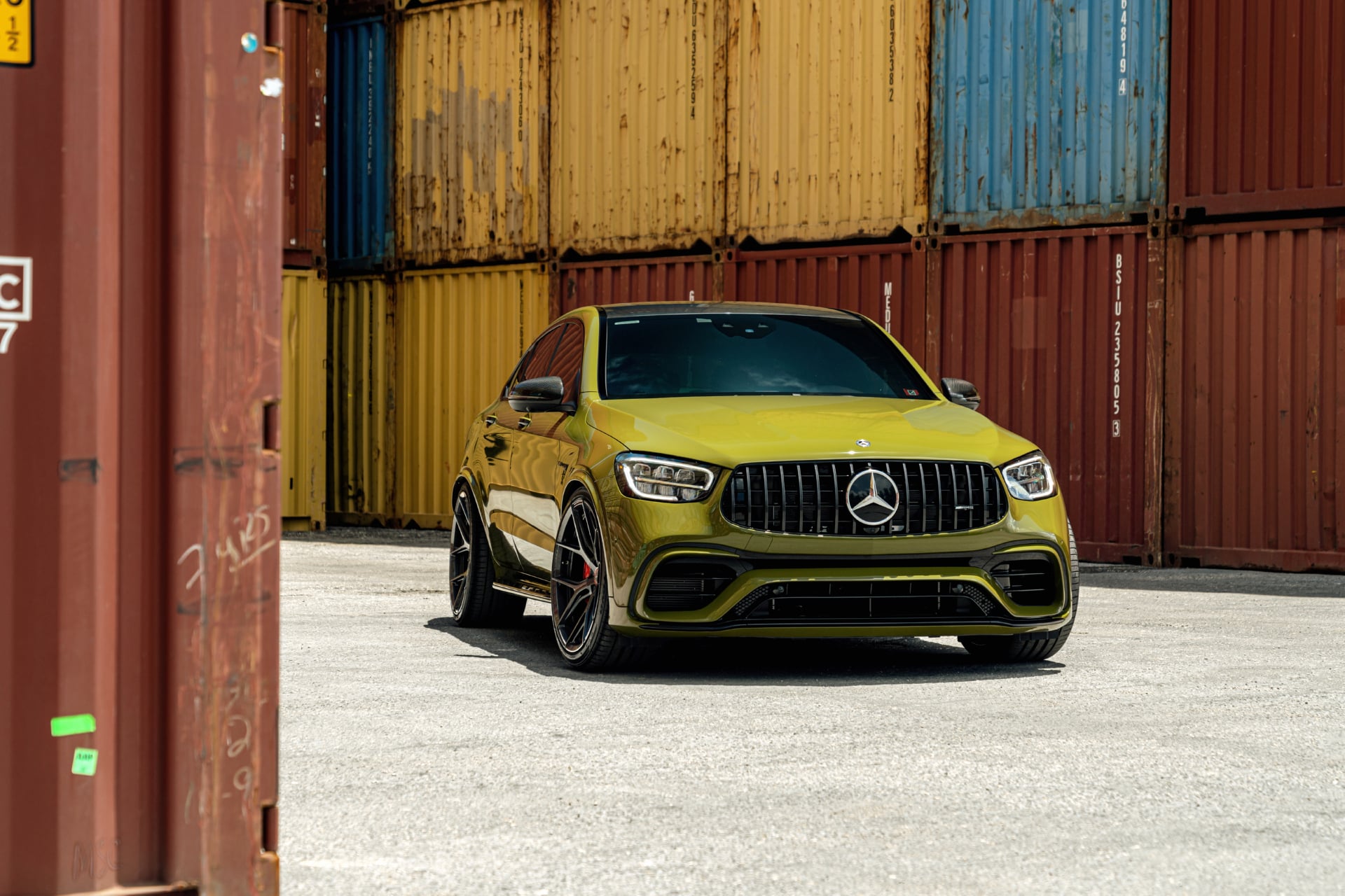 Mercedes-AMG GLC 63 at 320 x 480 iPhone size wallpapers HD quality