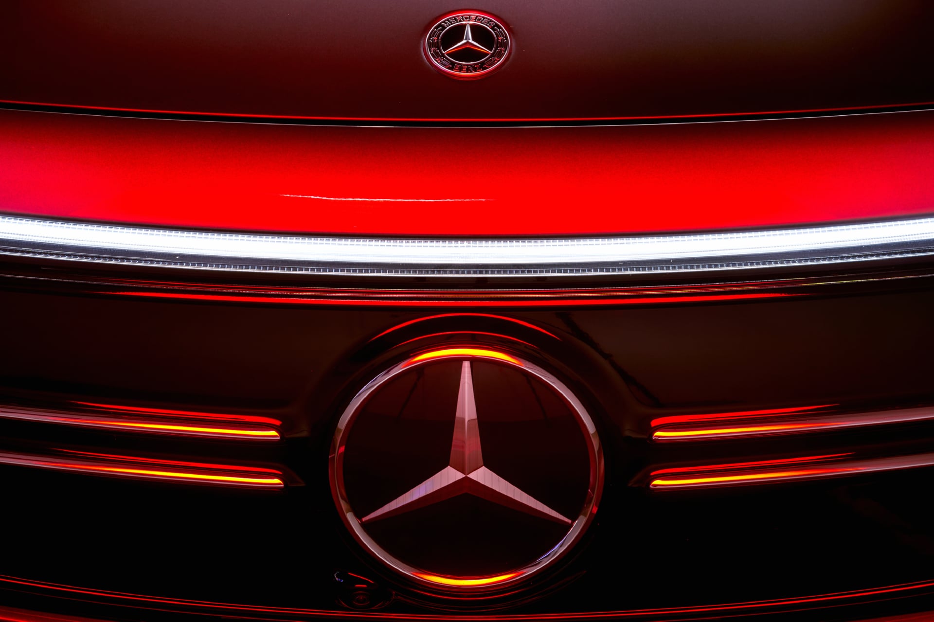 Mercedes-Benz EQA 250 AMG Line at 640 x 1136 iPhone 5 size wallpapers HD quality