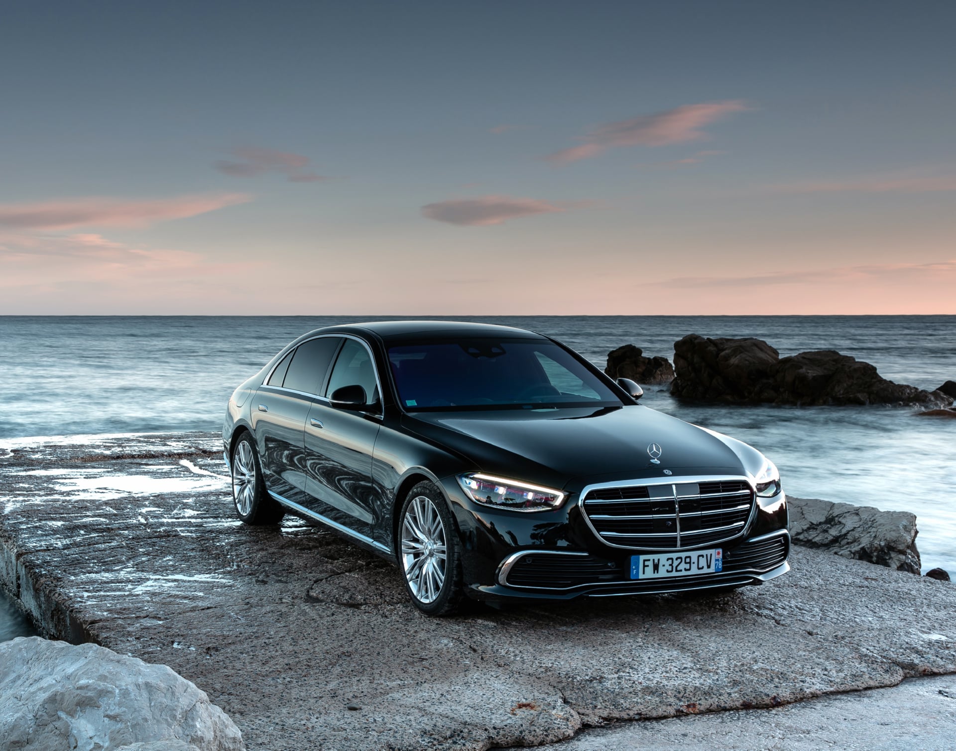 Mercedes-Benz S 400 d 4MATIC at 640 x 1136 iPhone 5 size wallpapers HD quality