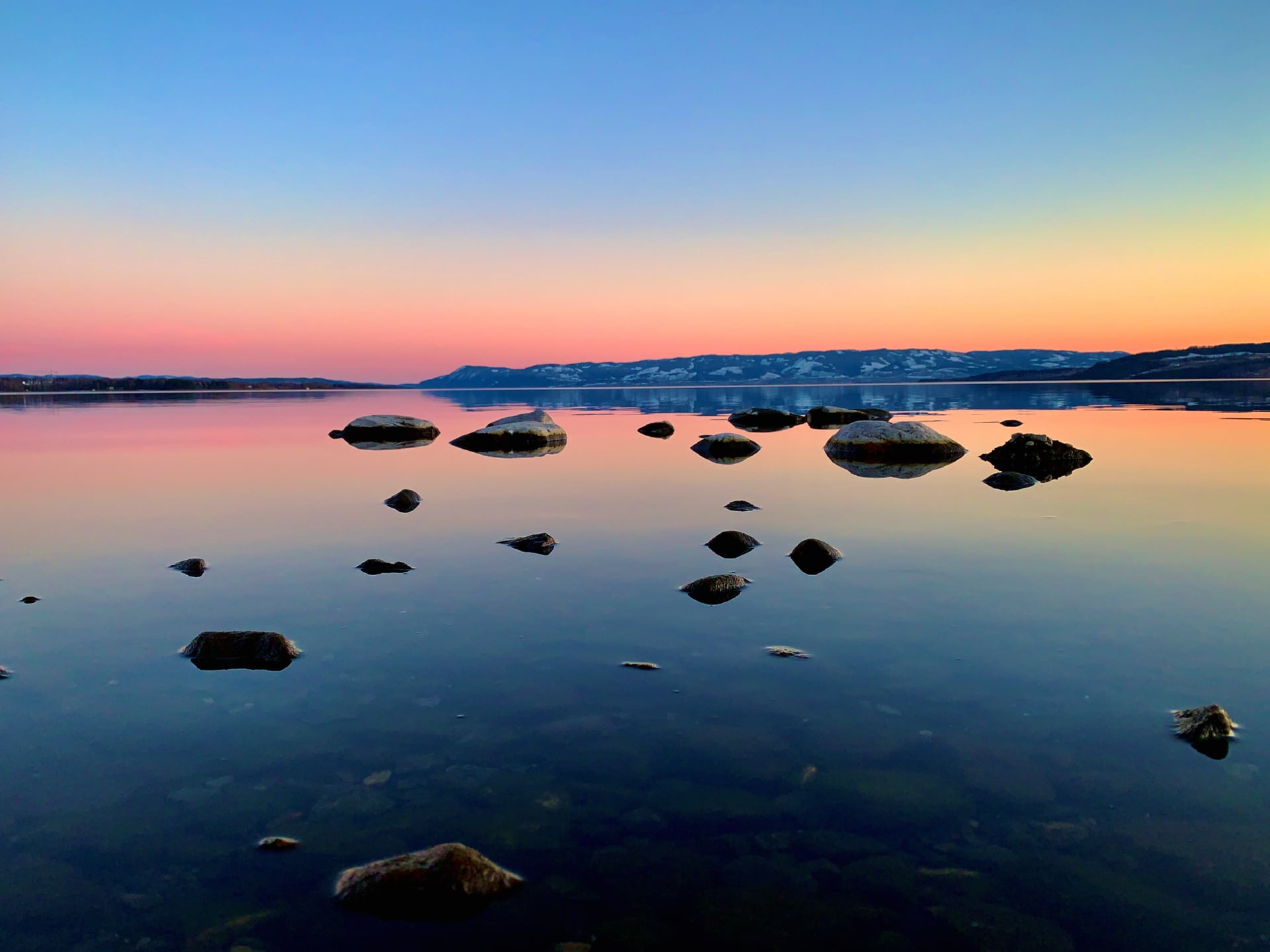 Mjøsa Lake at 2048 x 2048 iPad size wallpapers HD quality