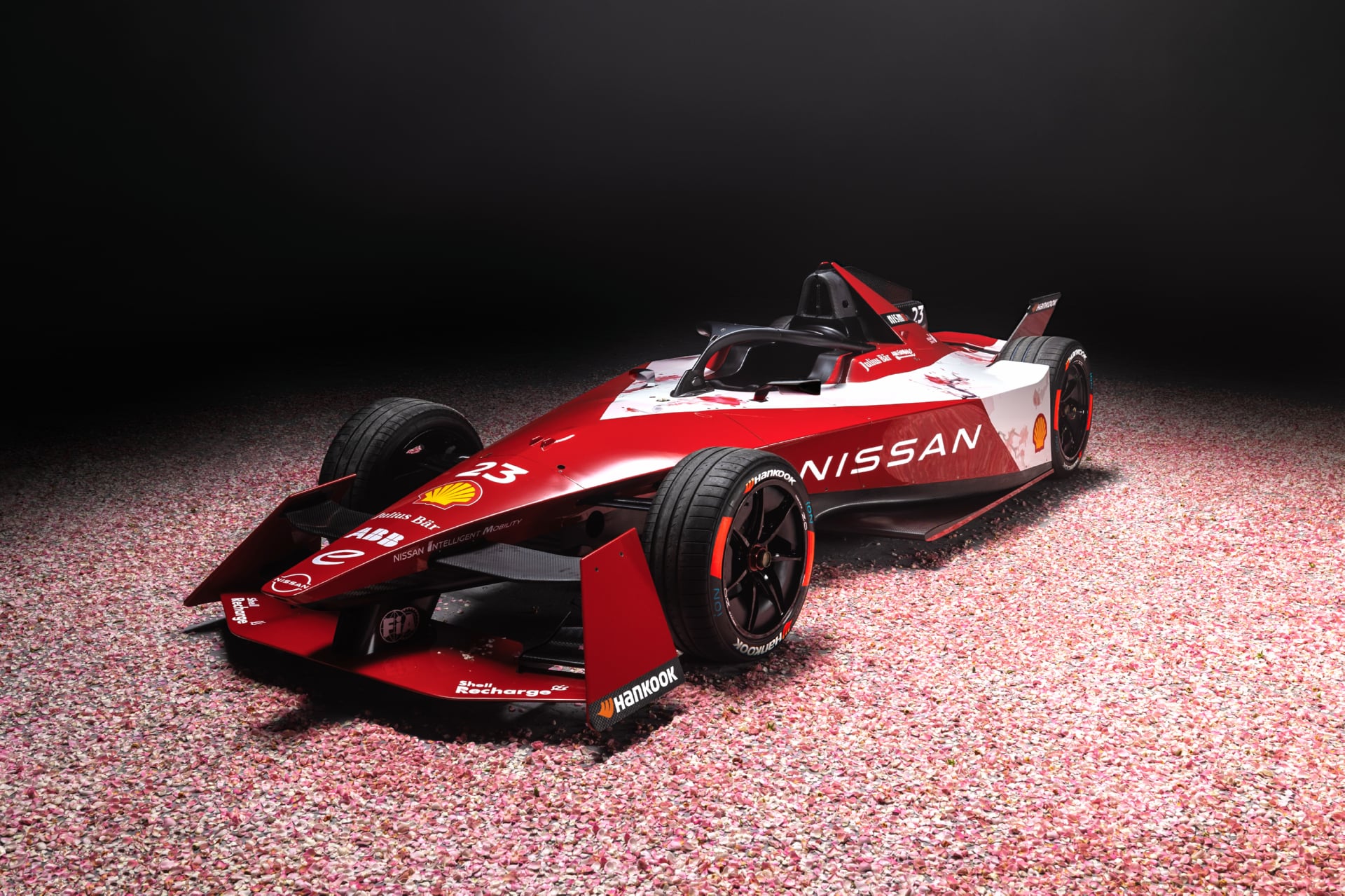 Nissan e-4ORCE at 320 x 480 iPhone size wallpapers HD quality