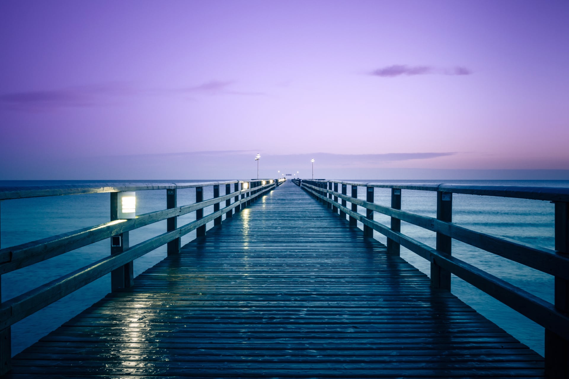 Prerow Pier at 640 x 960 iPhone 4 size wallpapers HD quality