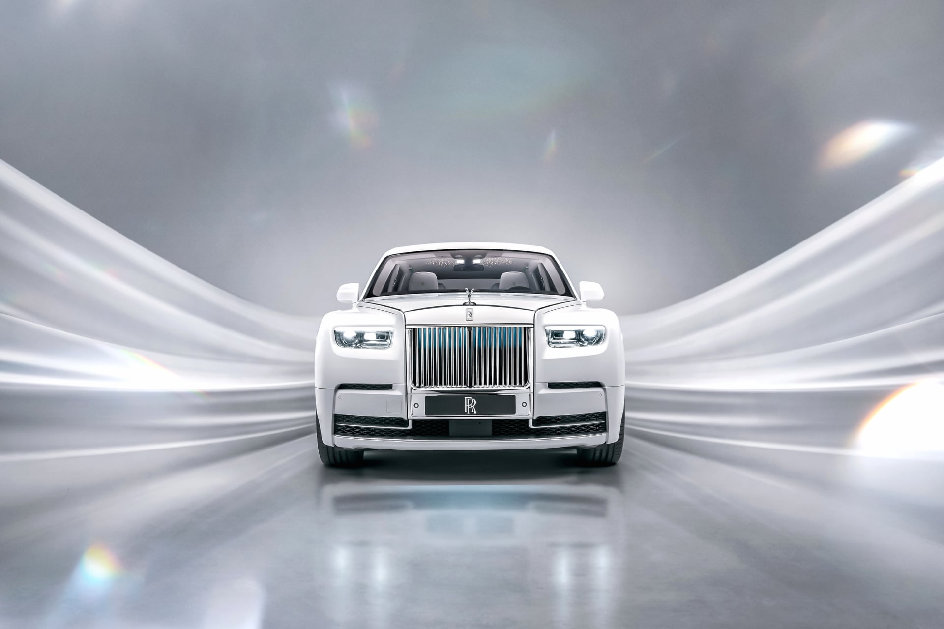 Rolls-Royce Phantom EWB Platino at 1024 x 1024 iPad size wallpapers HD quality