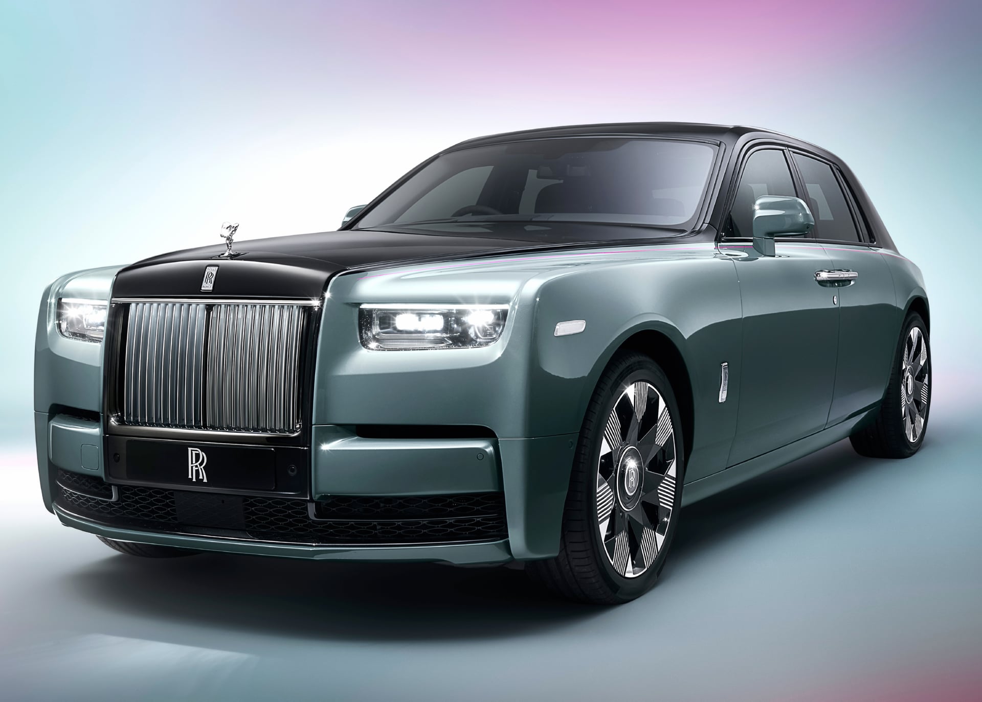 Rolls-Royce Phantom Series II at 1024 x 1024 iPad size wallpapers HD quality