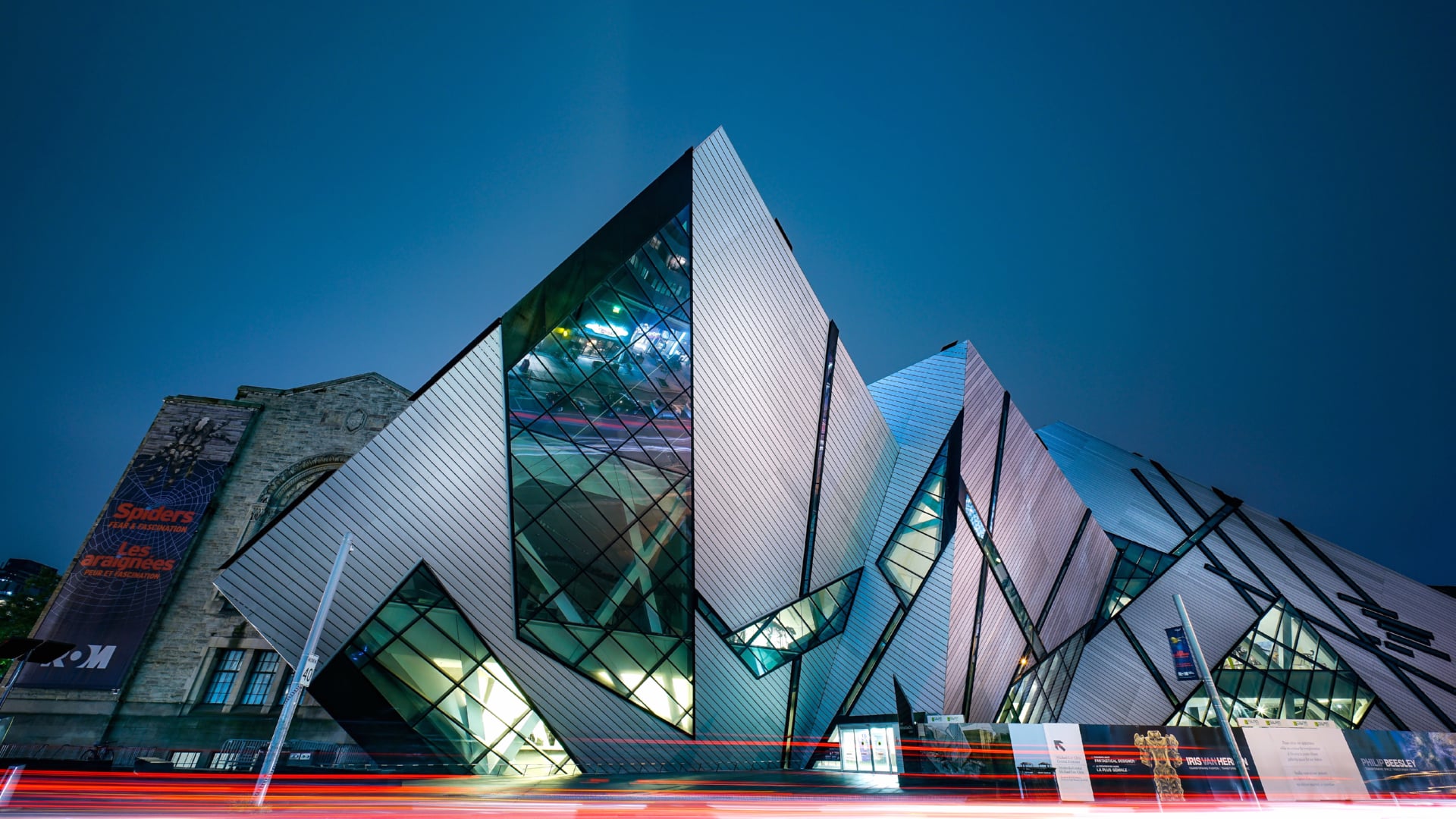 Royal Ontario Museum at 1280 x 960 size wallpapers HD quality