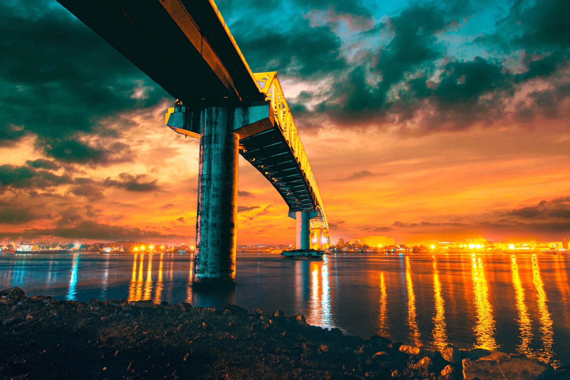 Sergio Osmeña Bridge at 750 x 1334 iPhone 6 size wallpapers HD quality