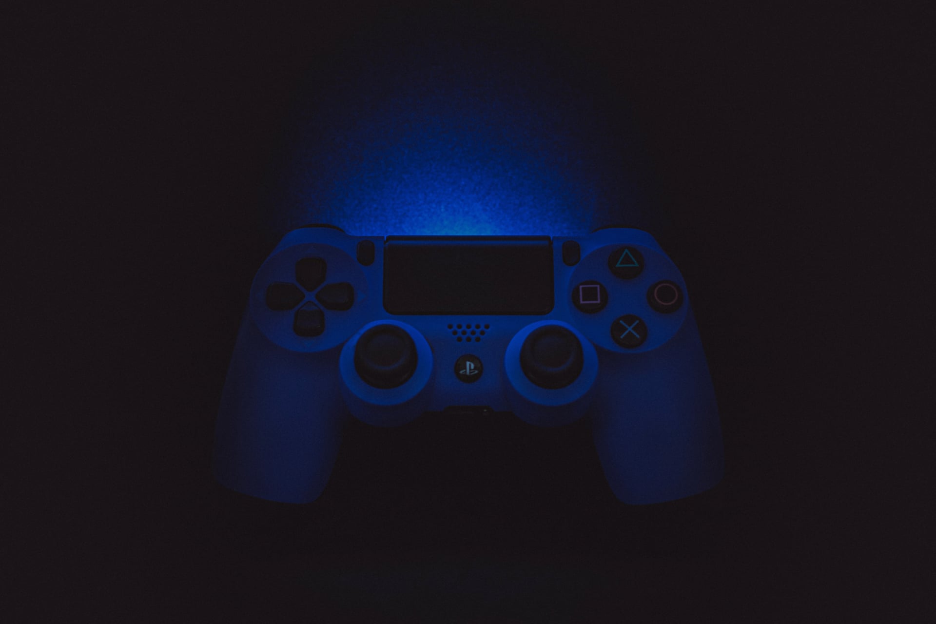 Sony DualShock 4 at 640 x 960 iPhone 4 size wallpapers HD quality