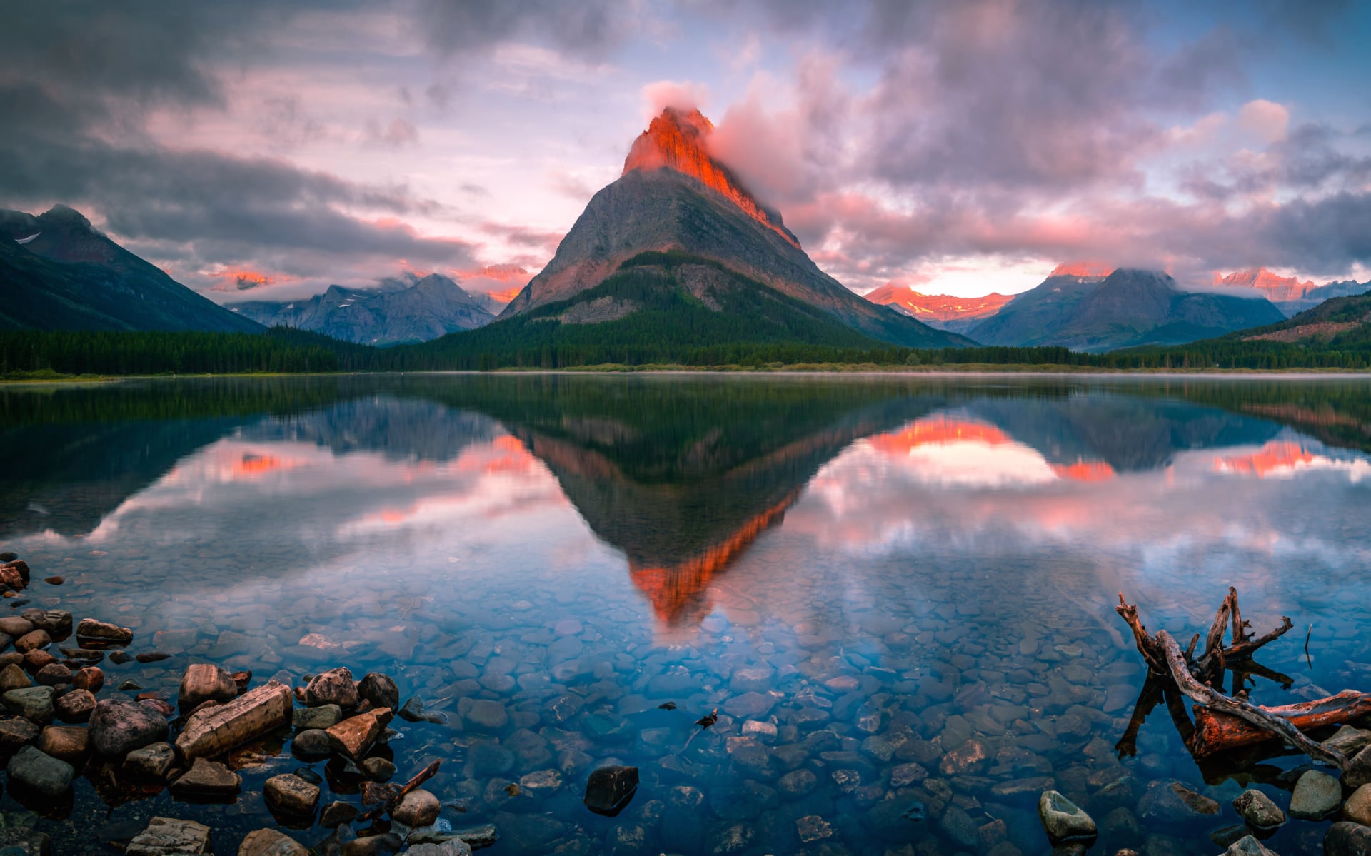 Swiftcurrent Lake at 750 x 1334 iPhone 6 size wallpapers HD quality