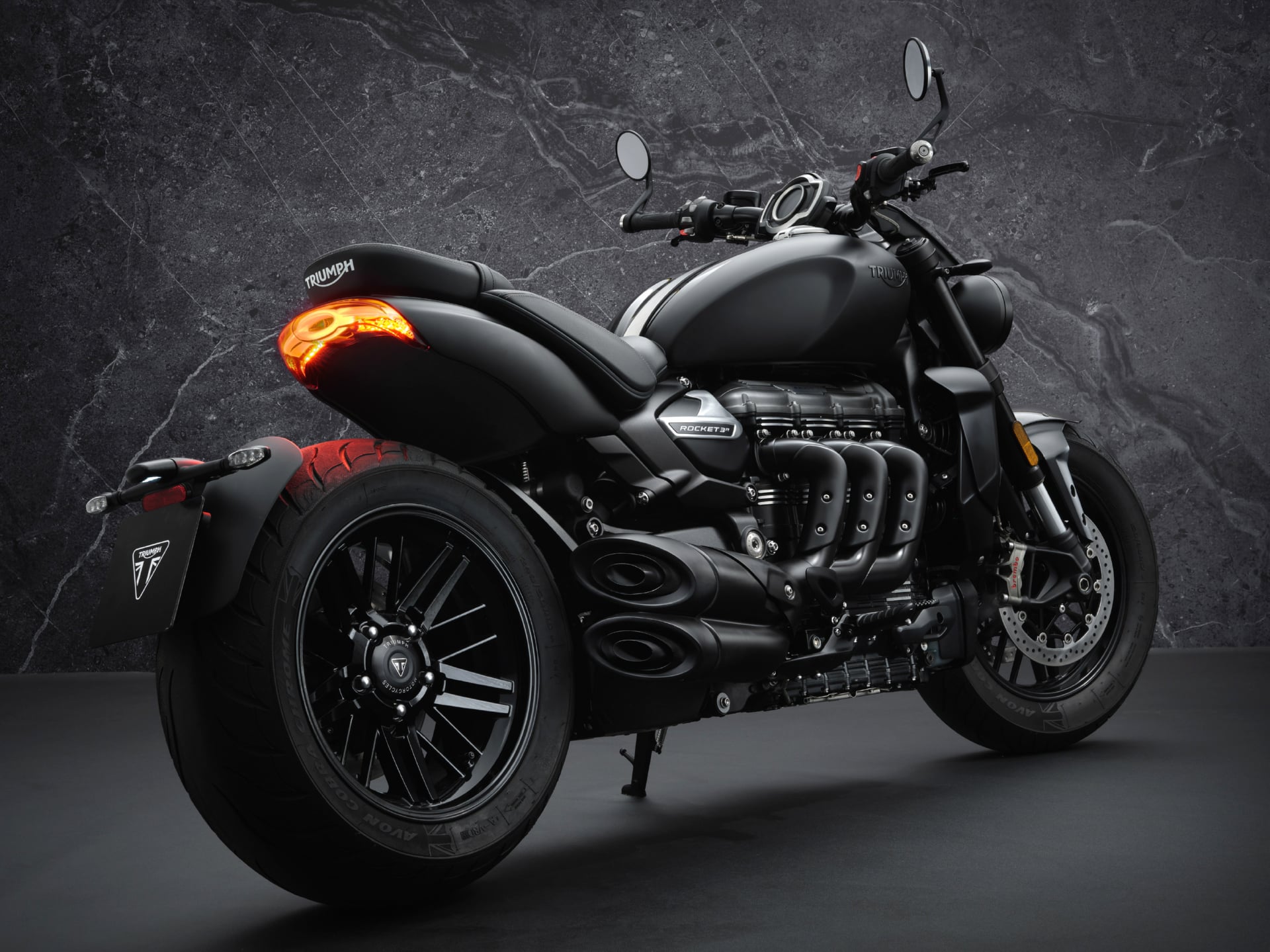 Triumph Rocket 3 R at 640 x 1136 iPhone 5 size wallpapers HD quality