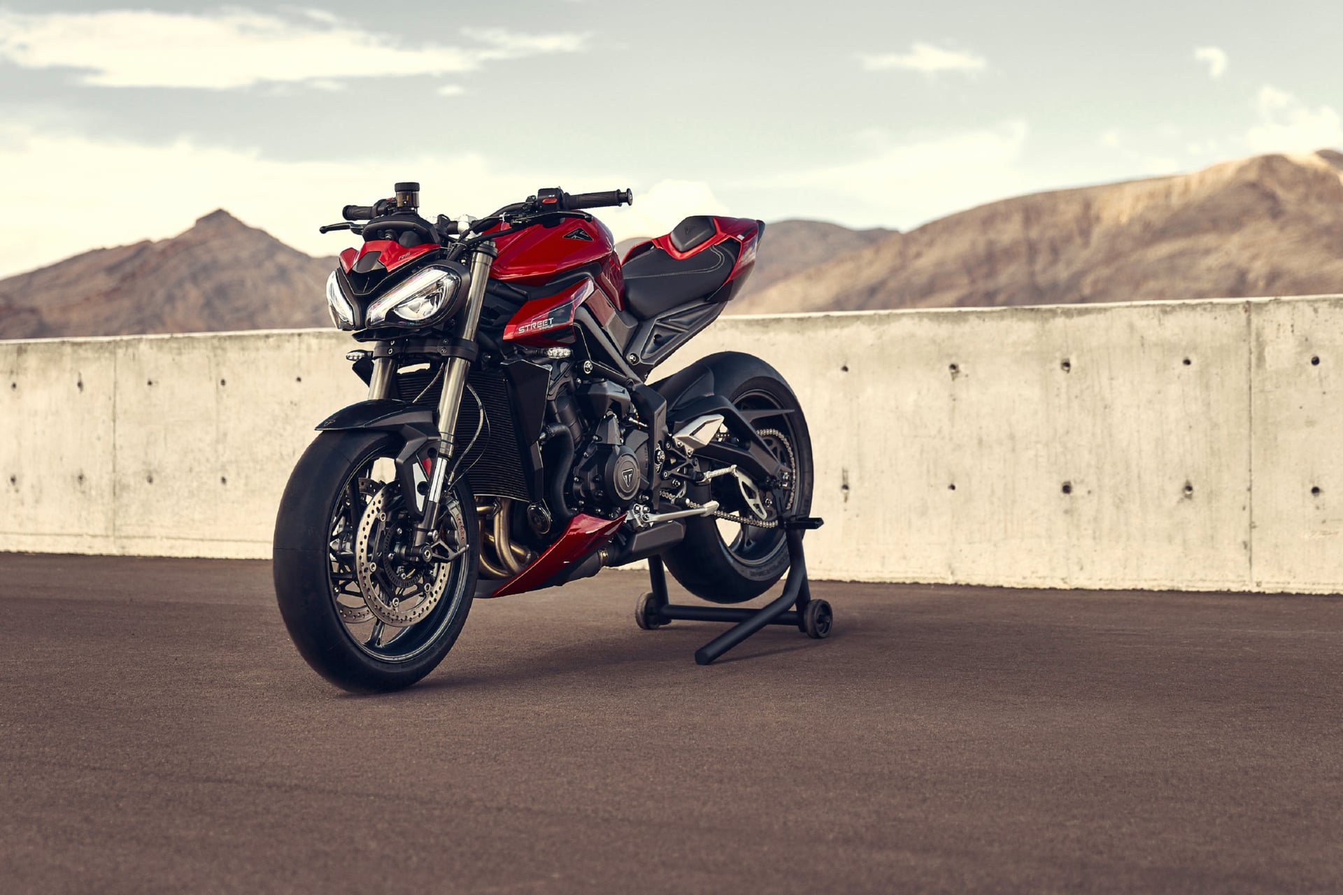Triumph Street Triple RS at 640 x 1136 iPhone 5 size wallpapers HD quality