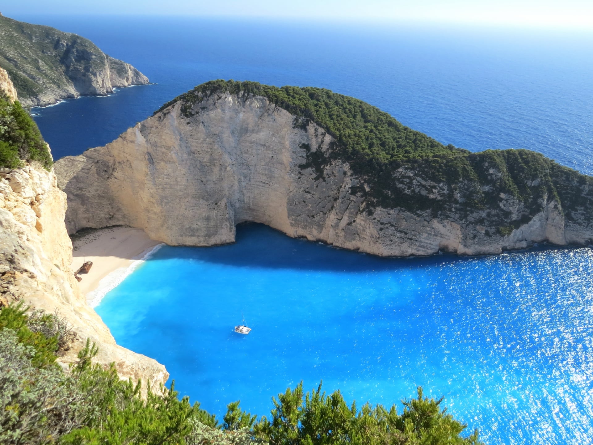 Zakynthos at 1600 x 1200 size wallpapers HD quality