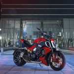 Ducati Diavel V4 widescreen