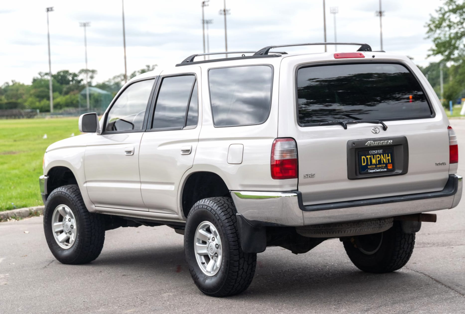 1996 Toyota 4Runner SR5 - Image Abyss at 1600 x 1200 size wallpapers HD quality