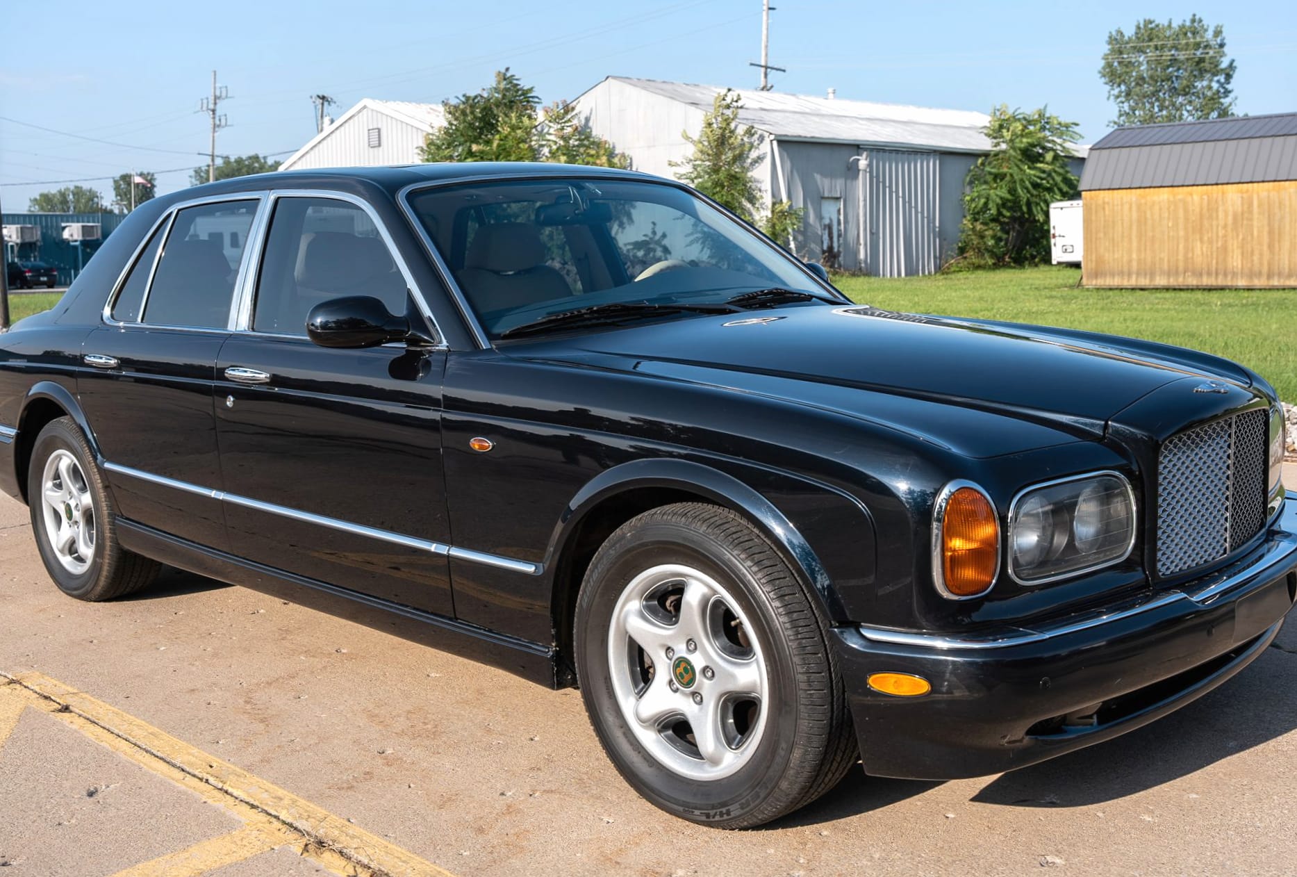 1999 Bentley Arnage Green Label - Image Abyss at 2048 x 2048 iPad size wallpapers HD quality