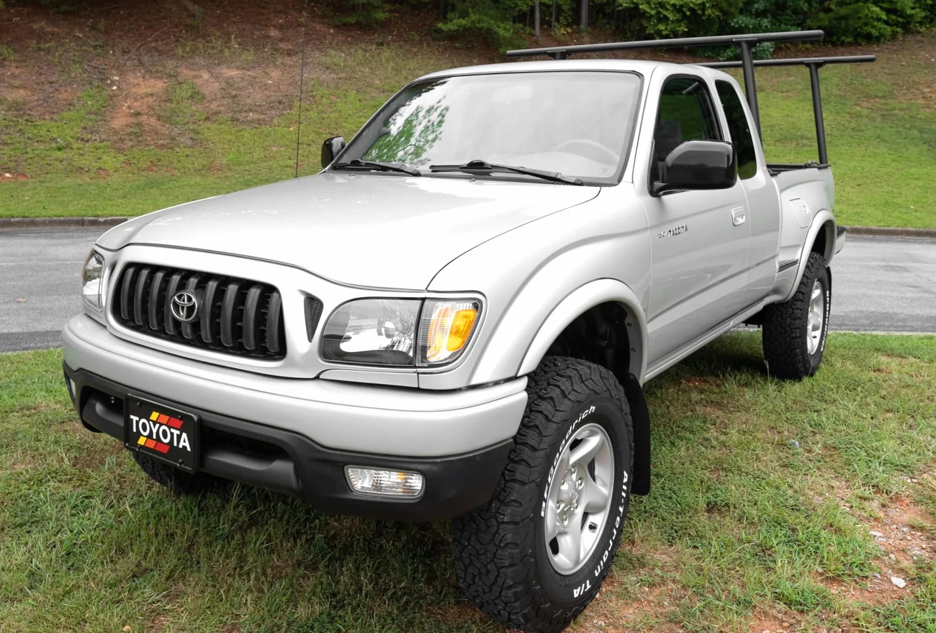 2003 Toyota Tacoma SR5 - Image Abyss wallpapers HD quality