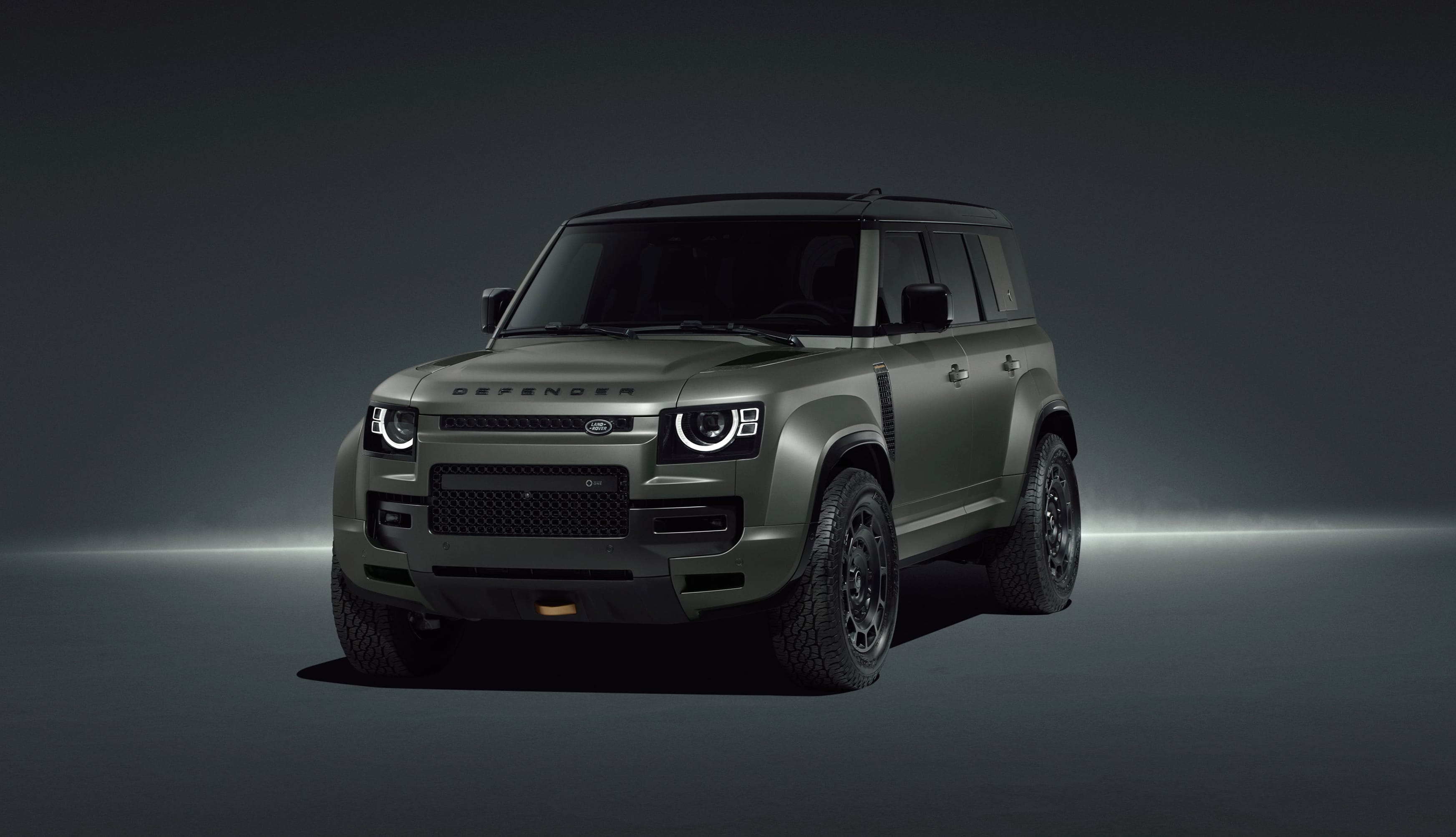 4K Ultra HD Land Rover Defender Octa Wallpaper at 640 x 1136 iPhone 5 size wallpapers HD quality