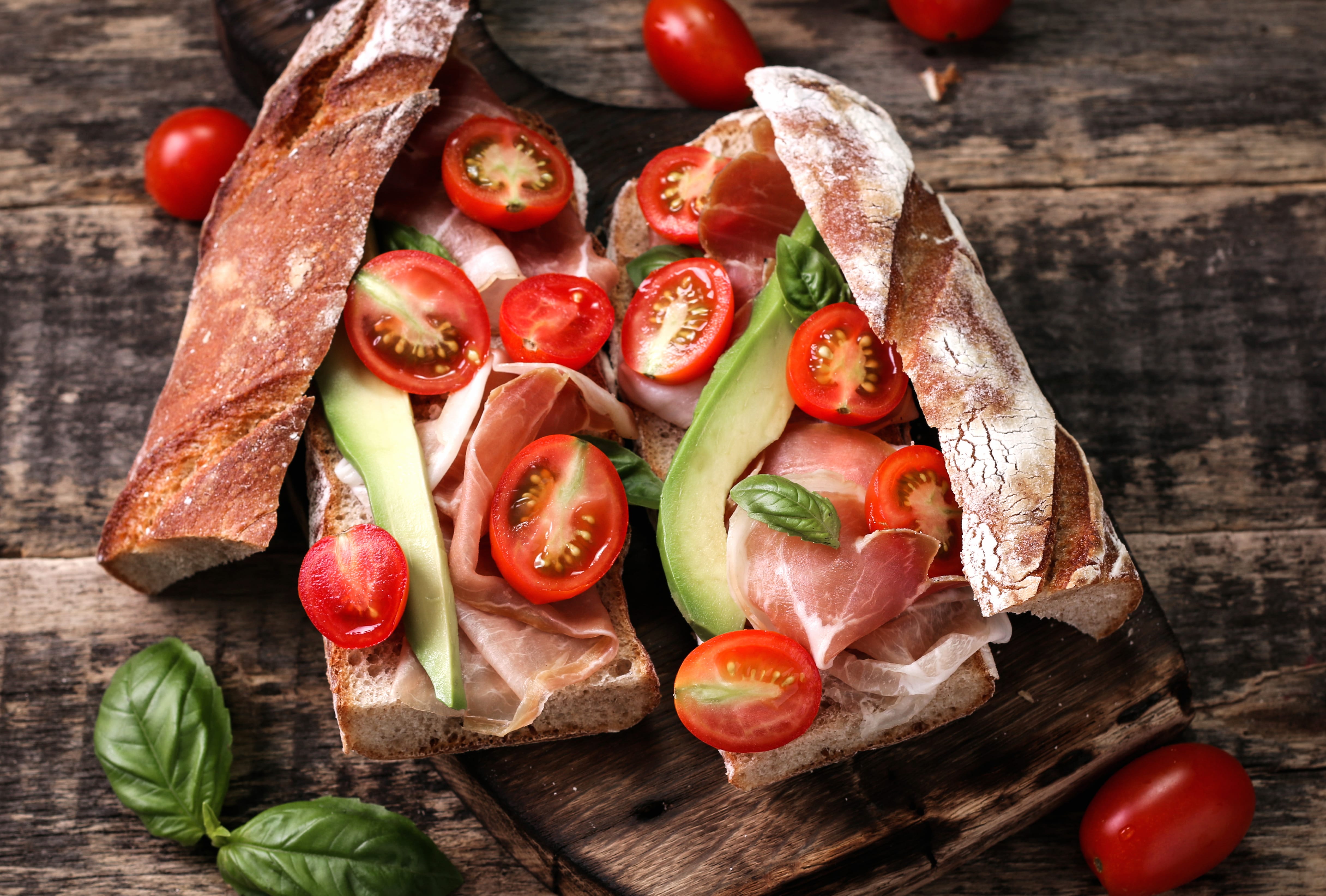 4K Ultra HD Still Life Sandwich with Tomato and Bread wallpapers HD quality