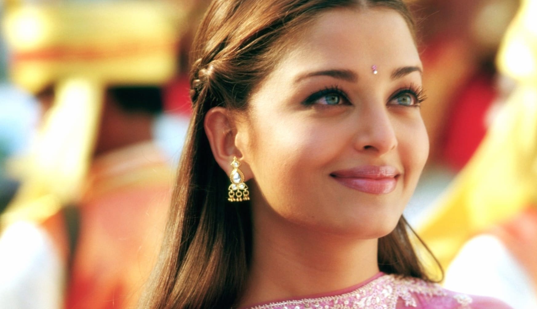 Aishwarya Rai Indian Celebrity Grace at 750 x 1334 iPhone 6 size wallpapers HD quality